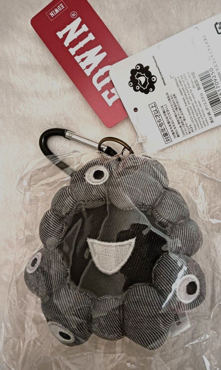 新品タグ付きEDWINコラボ大阪関西万博ミャクミャクエドウィン黒