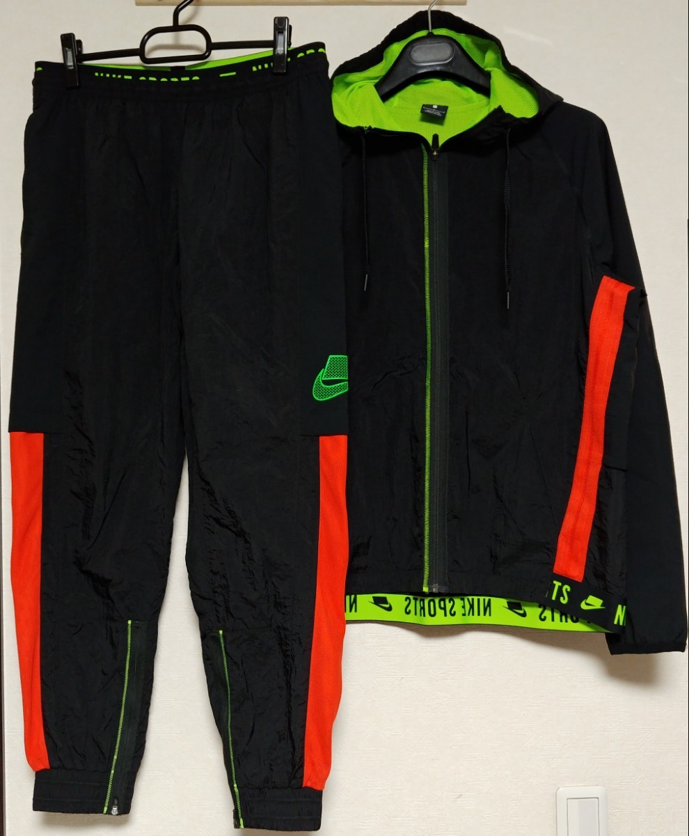 未使用 NIKE ナイロン ジャケット パンツ セットアップ 黒×蛍光 L