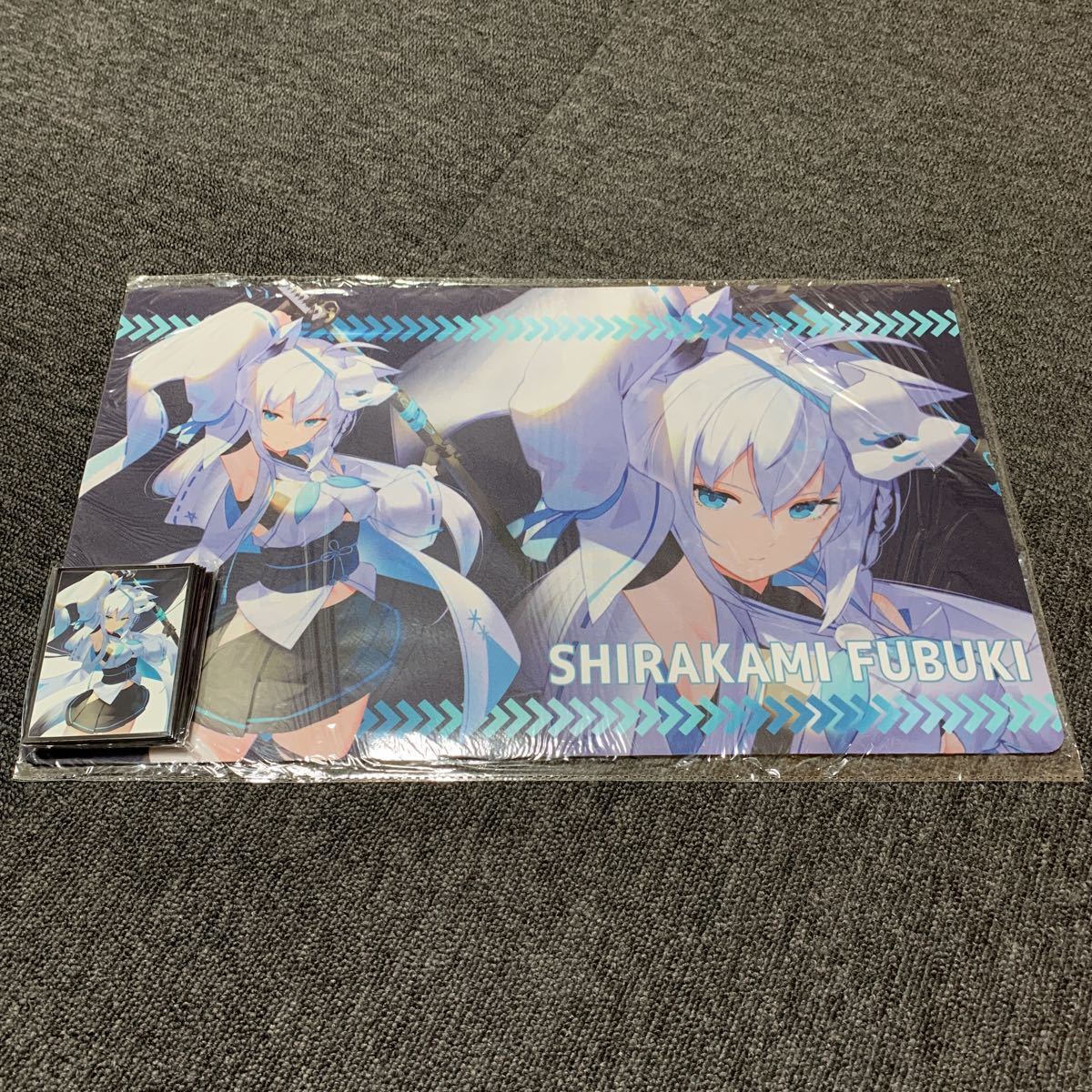 未開封】 ホロライブ VTuber 白上フブキ スリーブ プレイマット セット