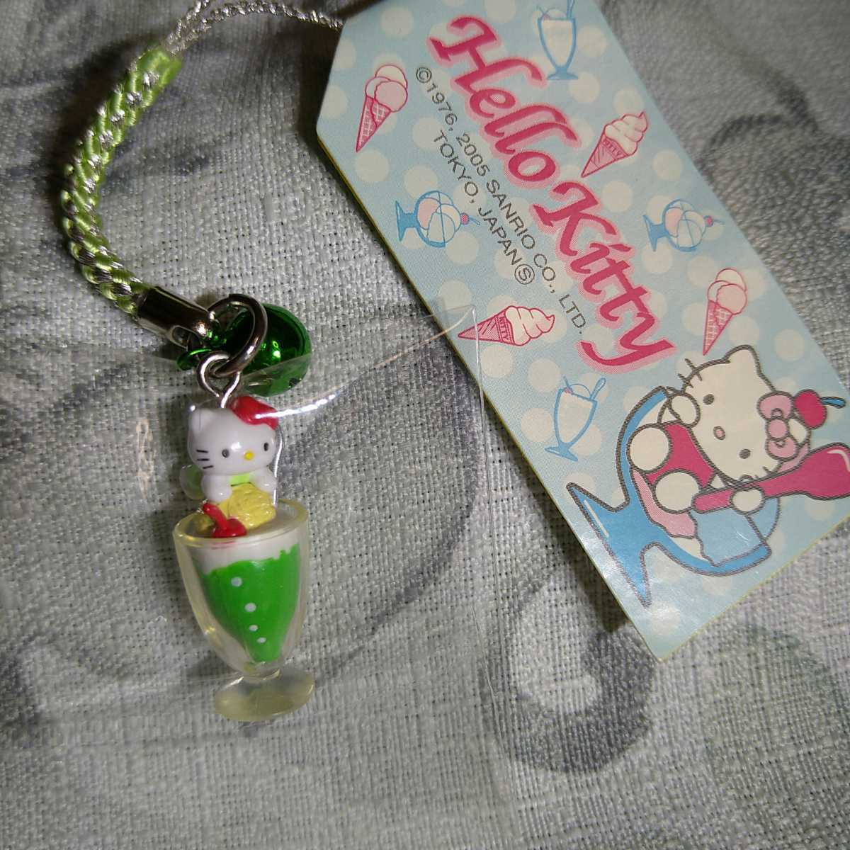 Yahoo!オークション - ハローキティ クリーム ソーダ 根付 2005 キティ