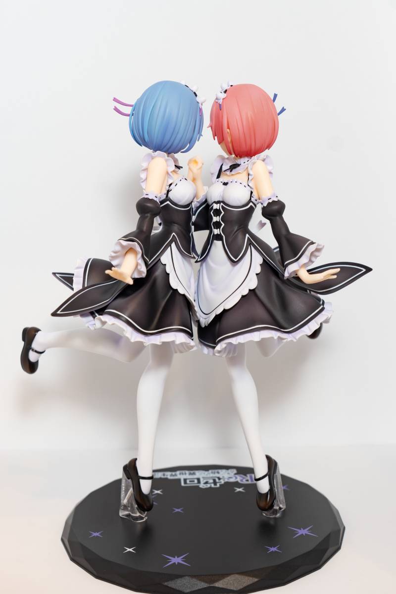正規品】レム&ラム Twins Ver 1/7スケール Re ゼロから始める異世界
