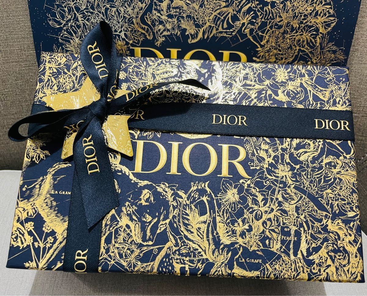 即時発送 Dior ディオール 2022 クリスマス限定 箱 ラッピング