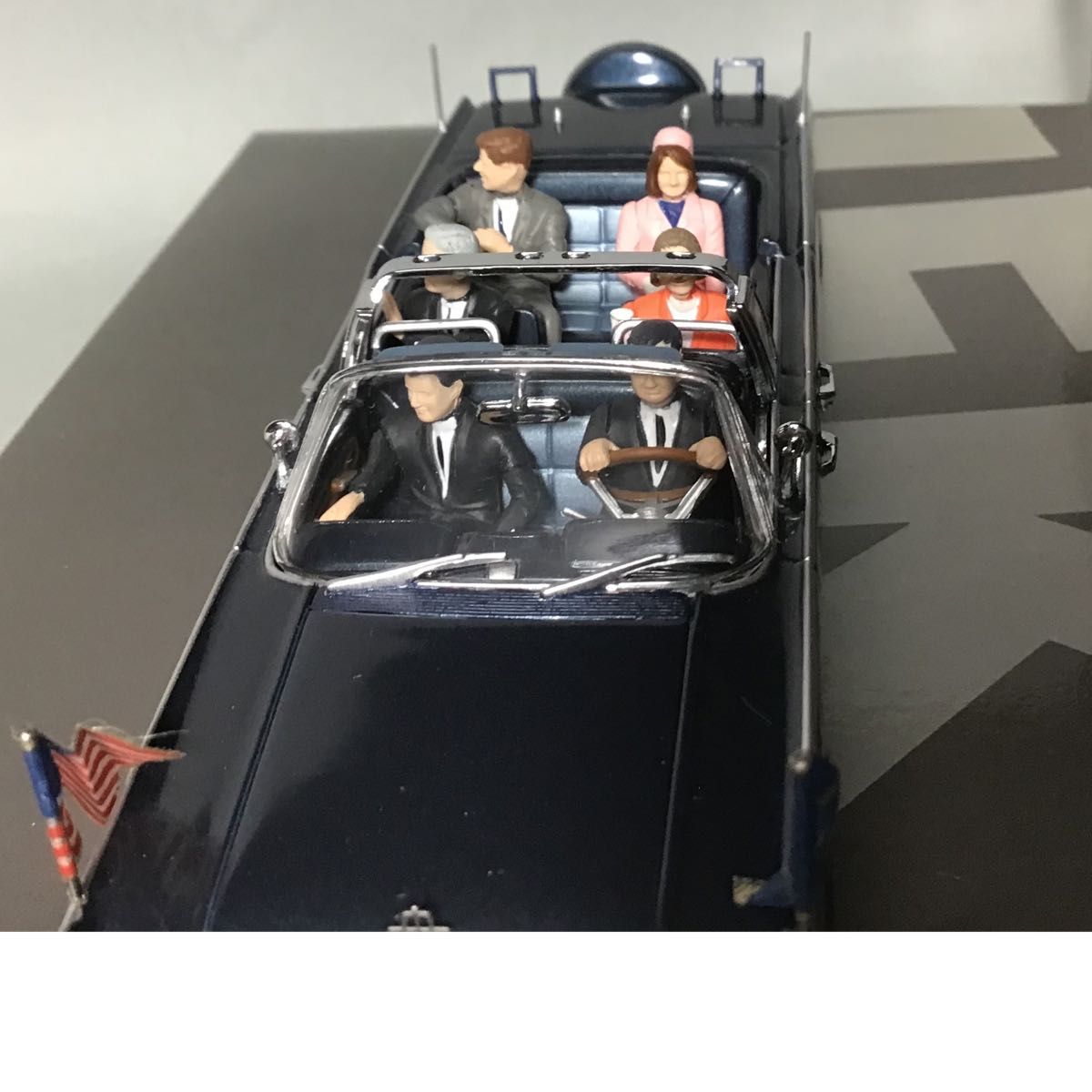 ミニチャンプス 1/43 リンカーン コンチネンタル X-100 ケネディ大統領