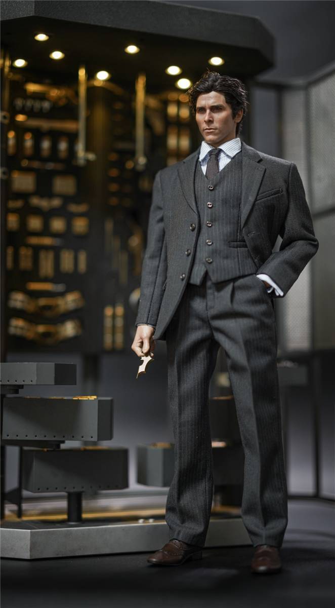 Yahoo!オークション - ブルース・ウェイン バットマン カスタム品 1/6
