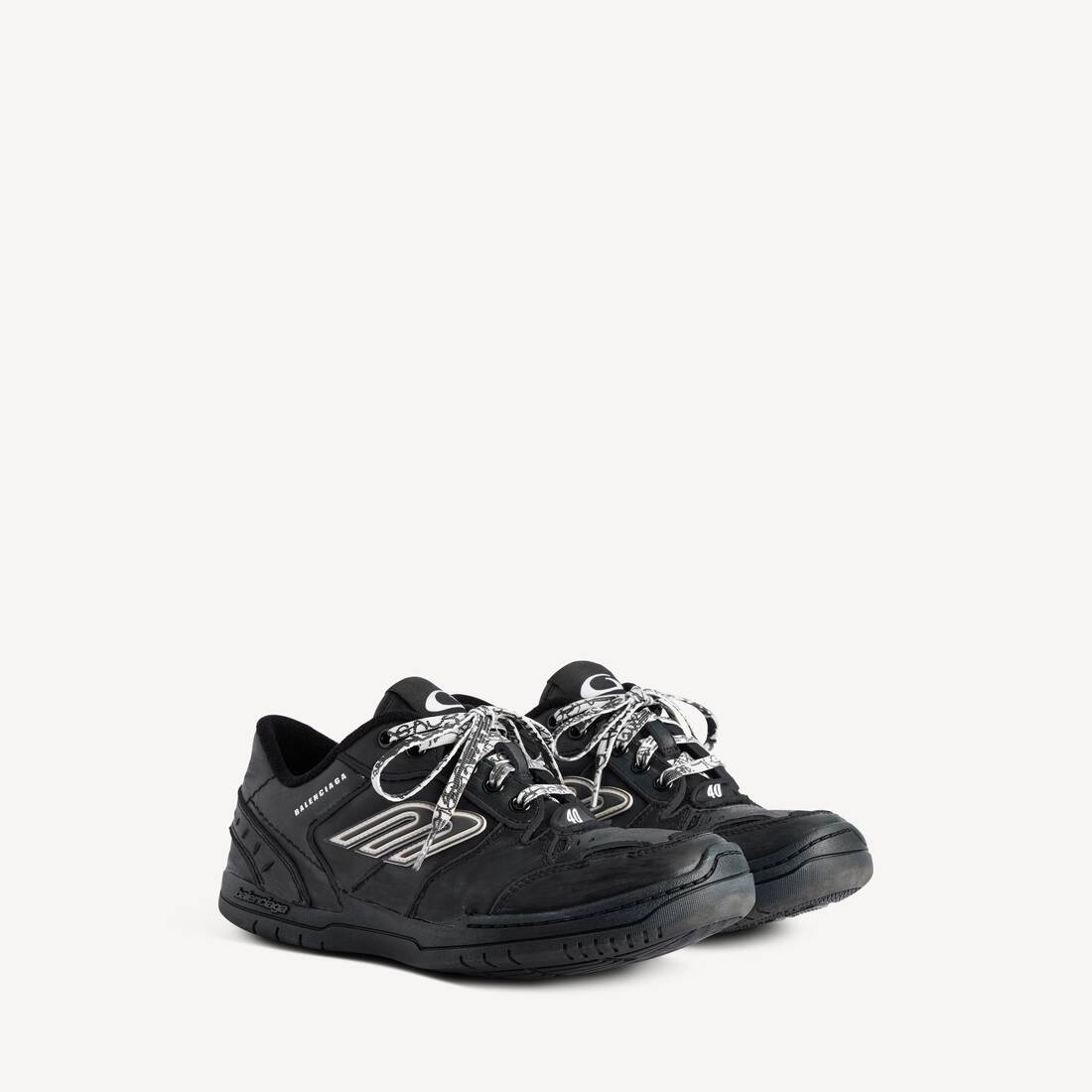 ブラック の ウィメンズ Hamptons Worn-out スニーカー | Balenciaga