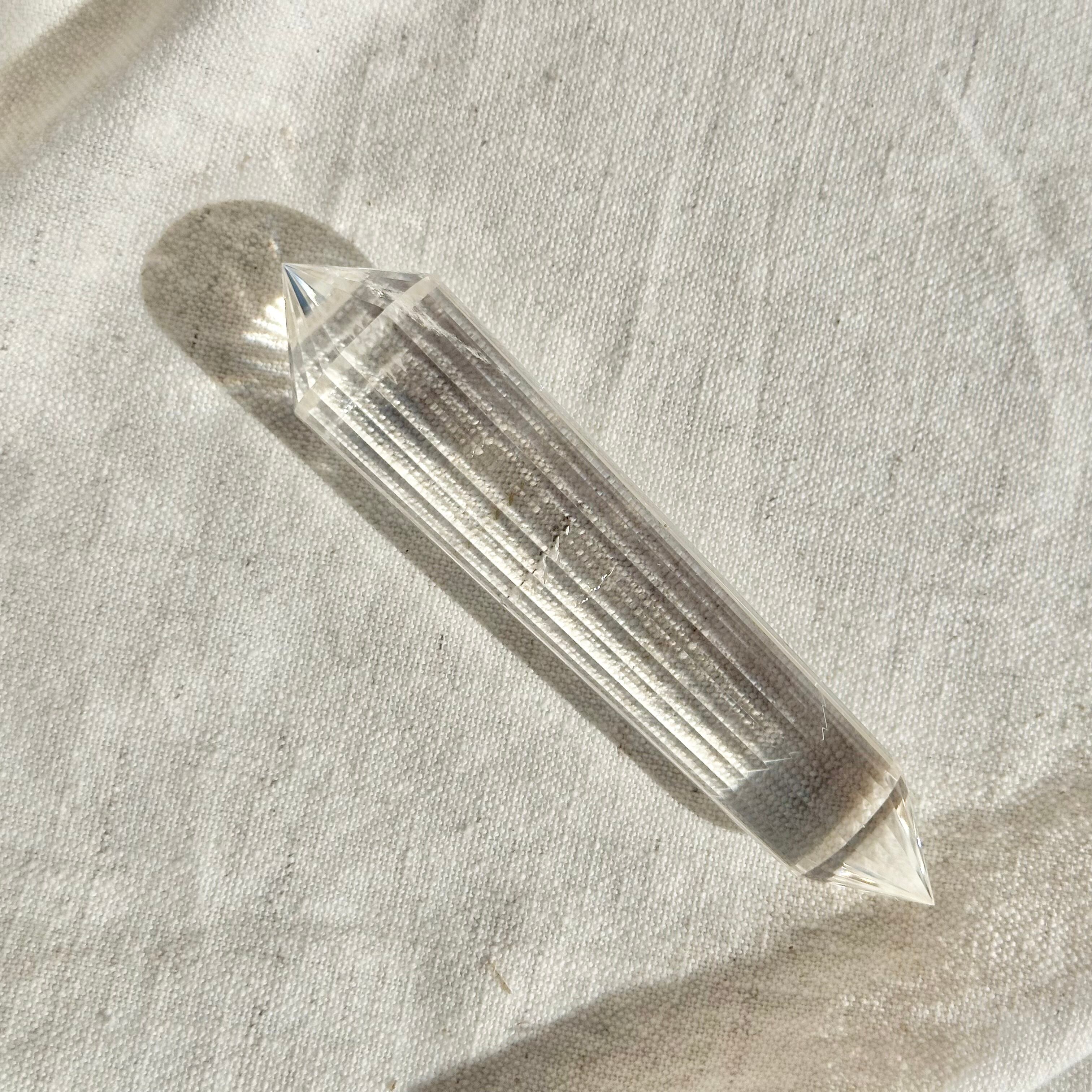 ブラジル産 【ロッククリスタル】 ヴォーゲルワンド ＆ 専用スタンド