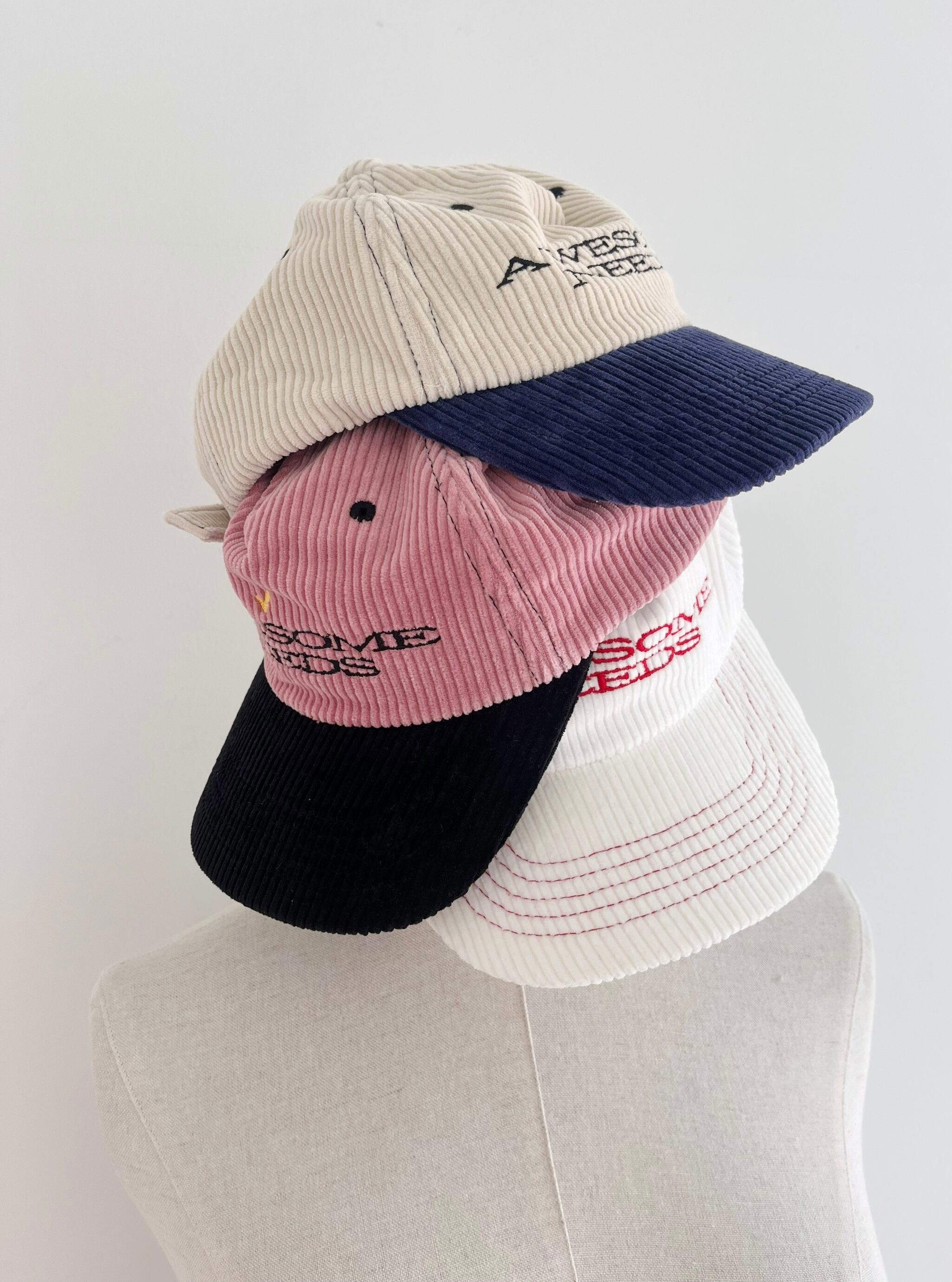 AWESOME NEEDS AN SIGNATURE CAP FLAT | KOKO