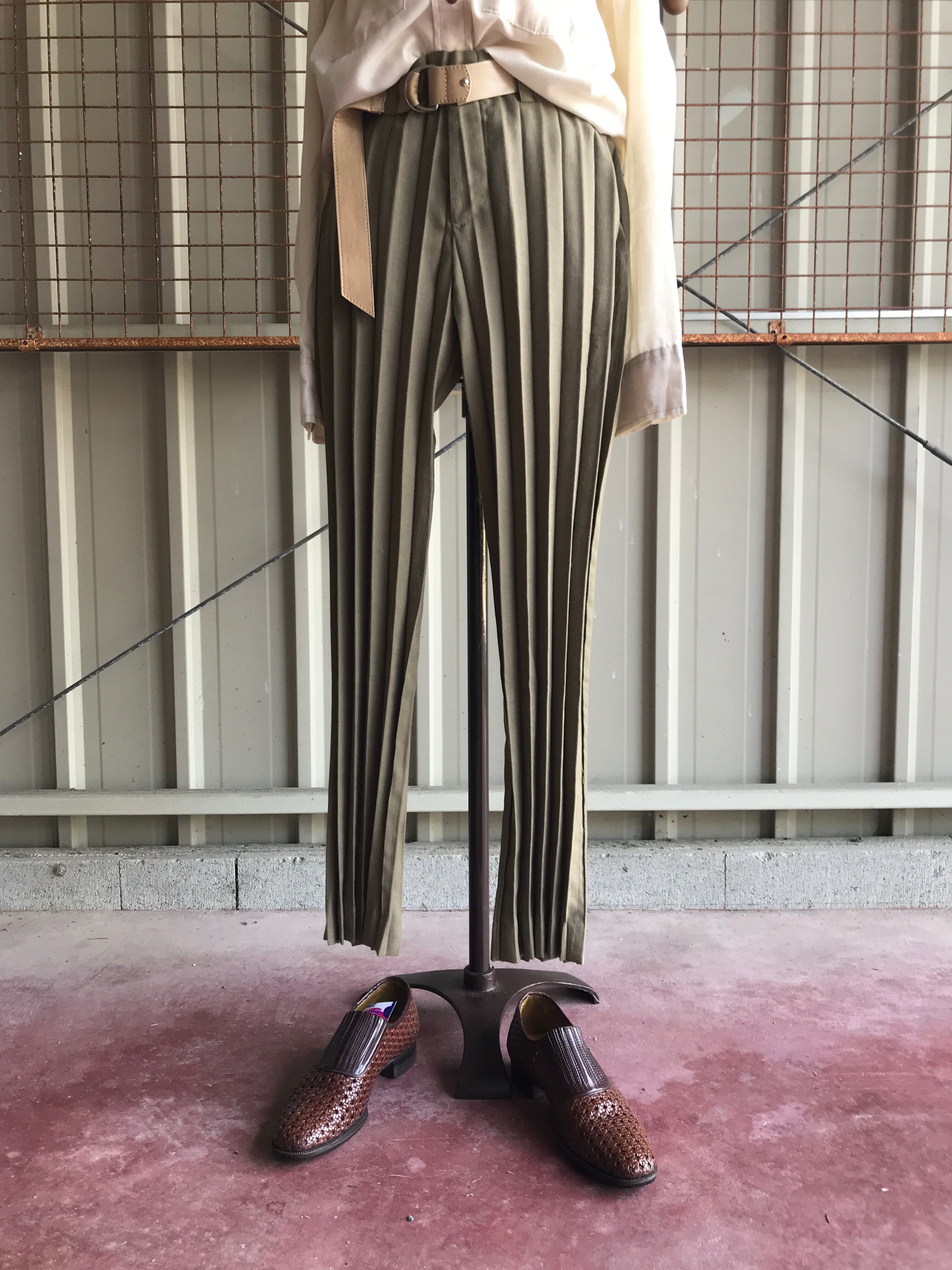 04S/S ISSEY MIYAKE WHITE LABEL Full-Pleats Slacks | ETRAK