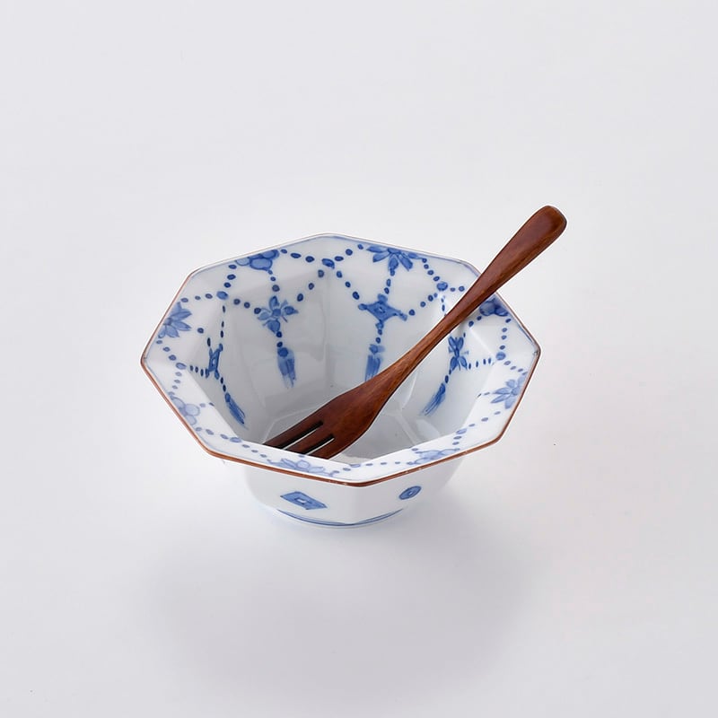 瓔珞紋 八角鉢（小） | 洸琳窯公式webショップ「波佐見焼窯元」