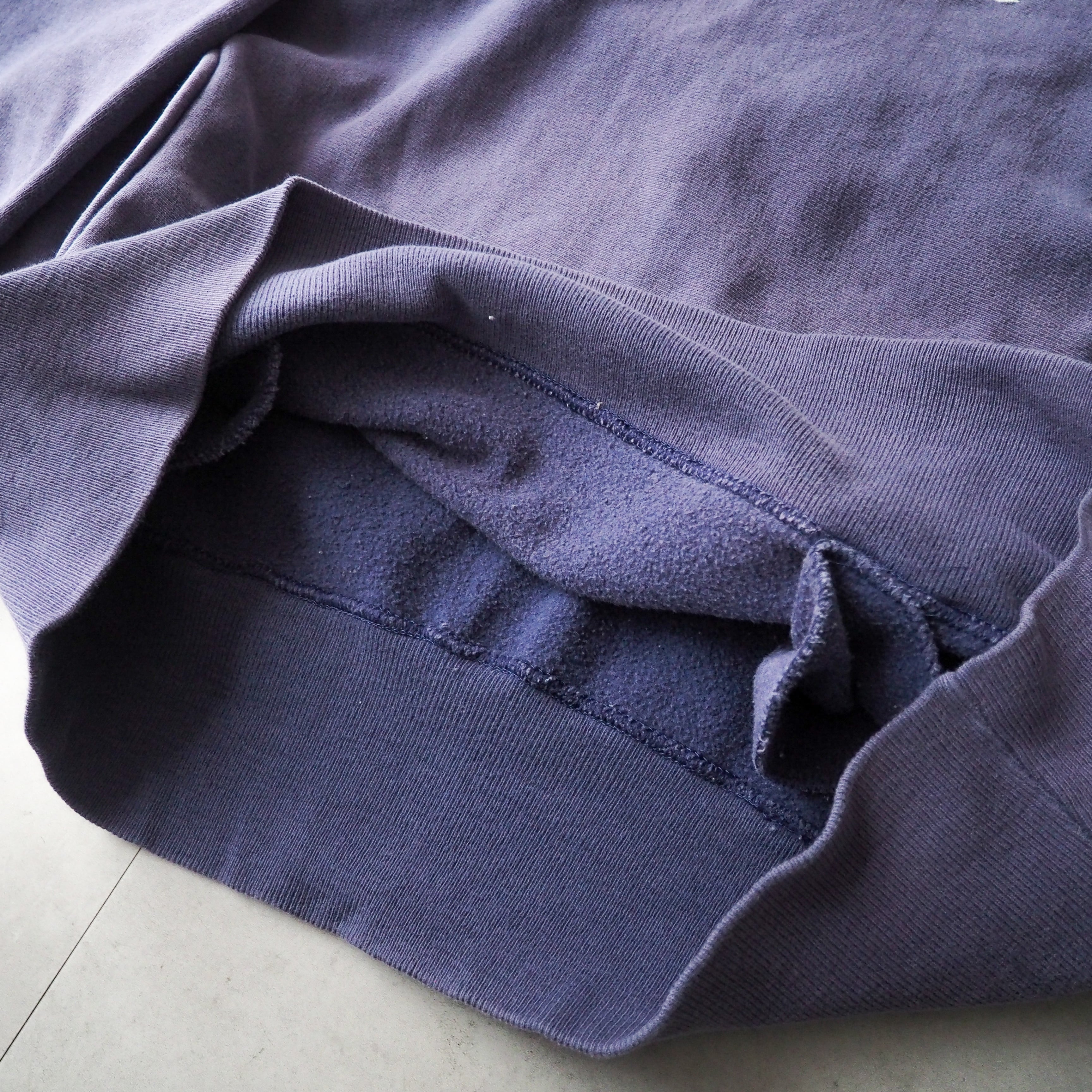 90s “REVERSE WEAVE” ナス紺 ネイビー鬼フェード モックネック