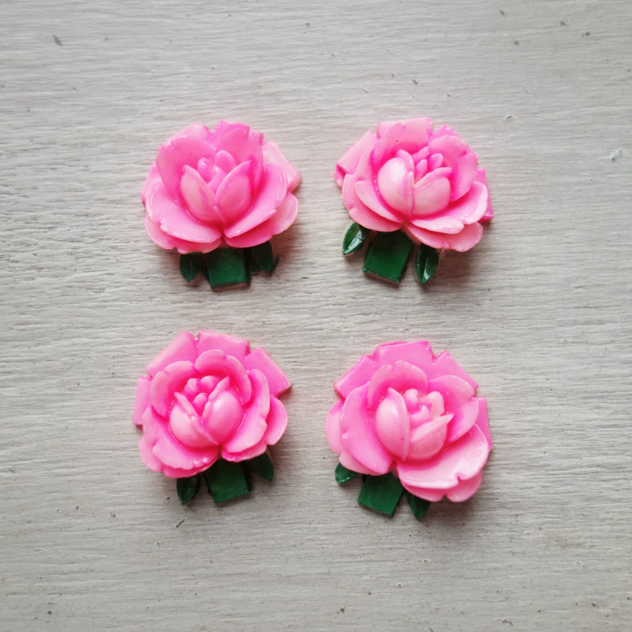日本製 1950s 薔薇(ローズ)のセルロイドカボション 18×19mm (1個