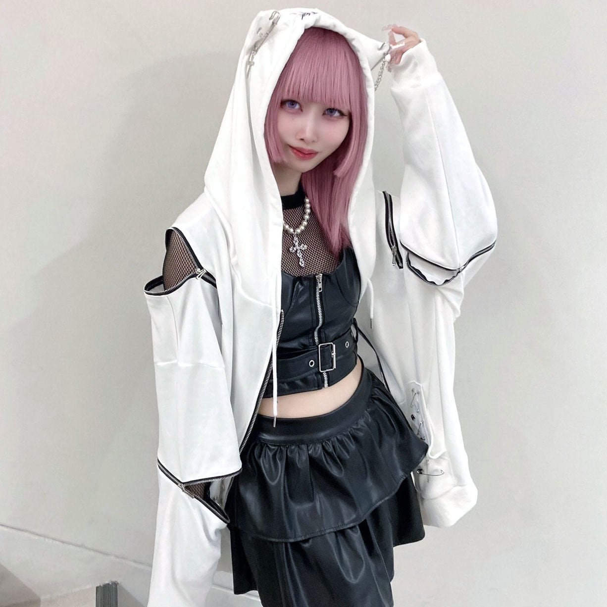 ネコ耳 PIN×ZIPパーカー | VOLCAN&APHRODITE