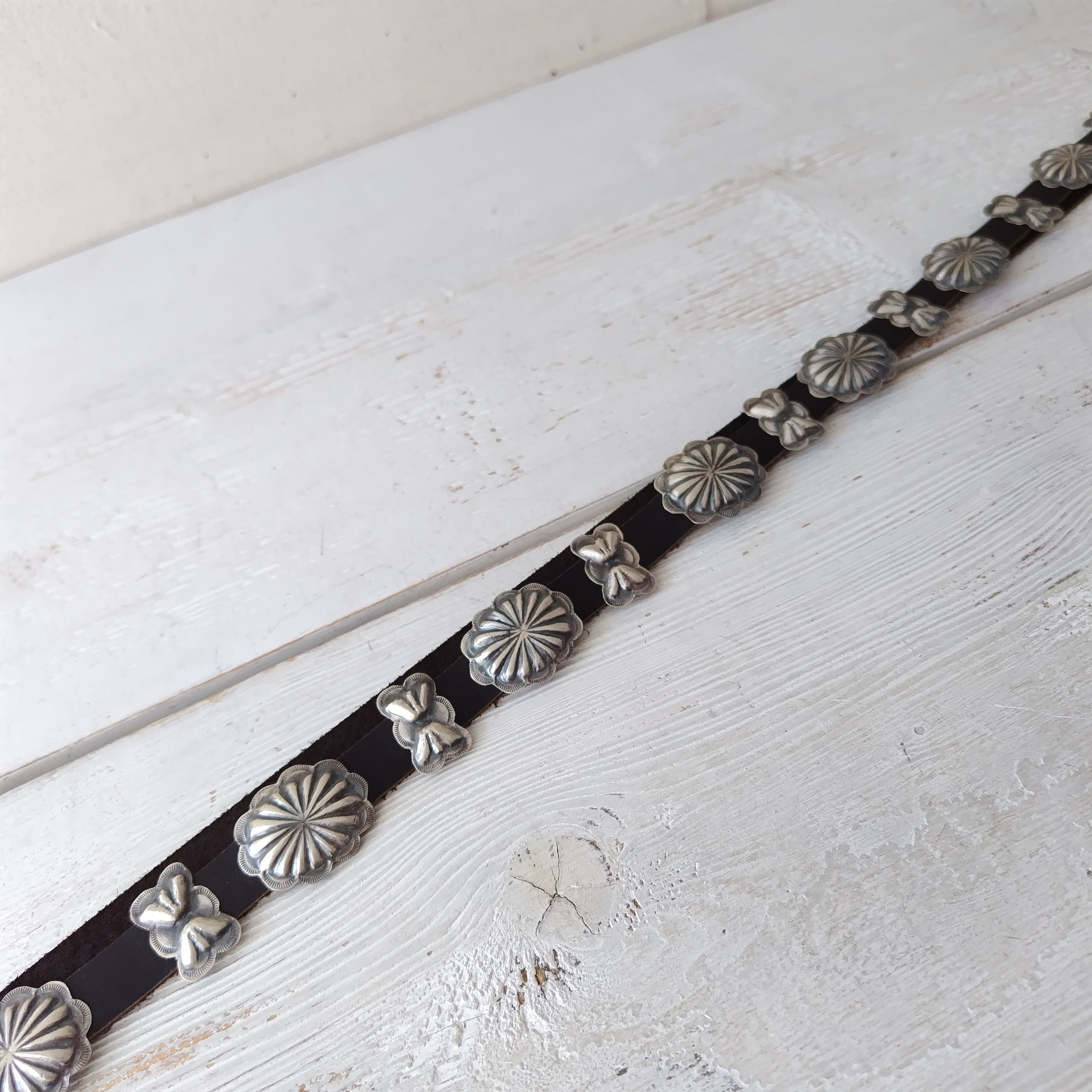 ナバホ シルバーコンチョ レザーベルト インディアンジュエリー