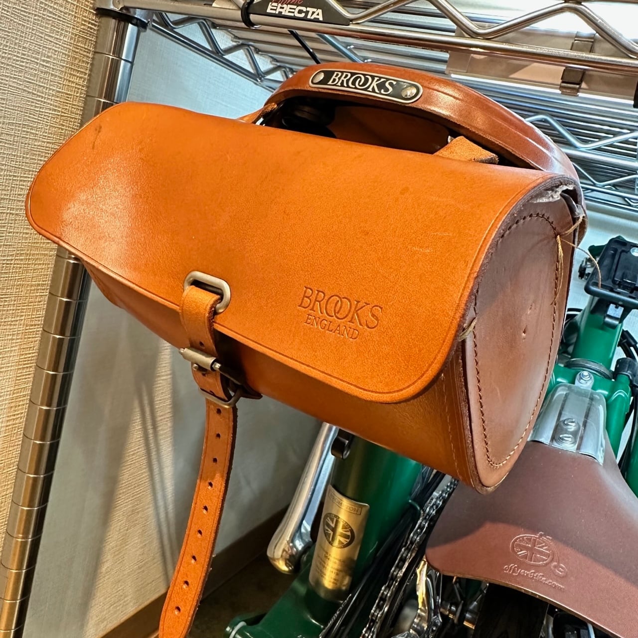 BROOKS CHALLENGE LARGE TOOL BAG | LORO ONLINE STORE