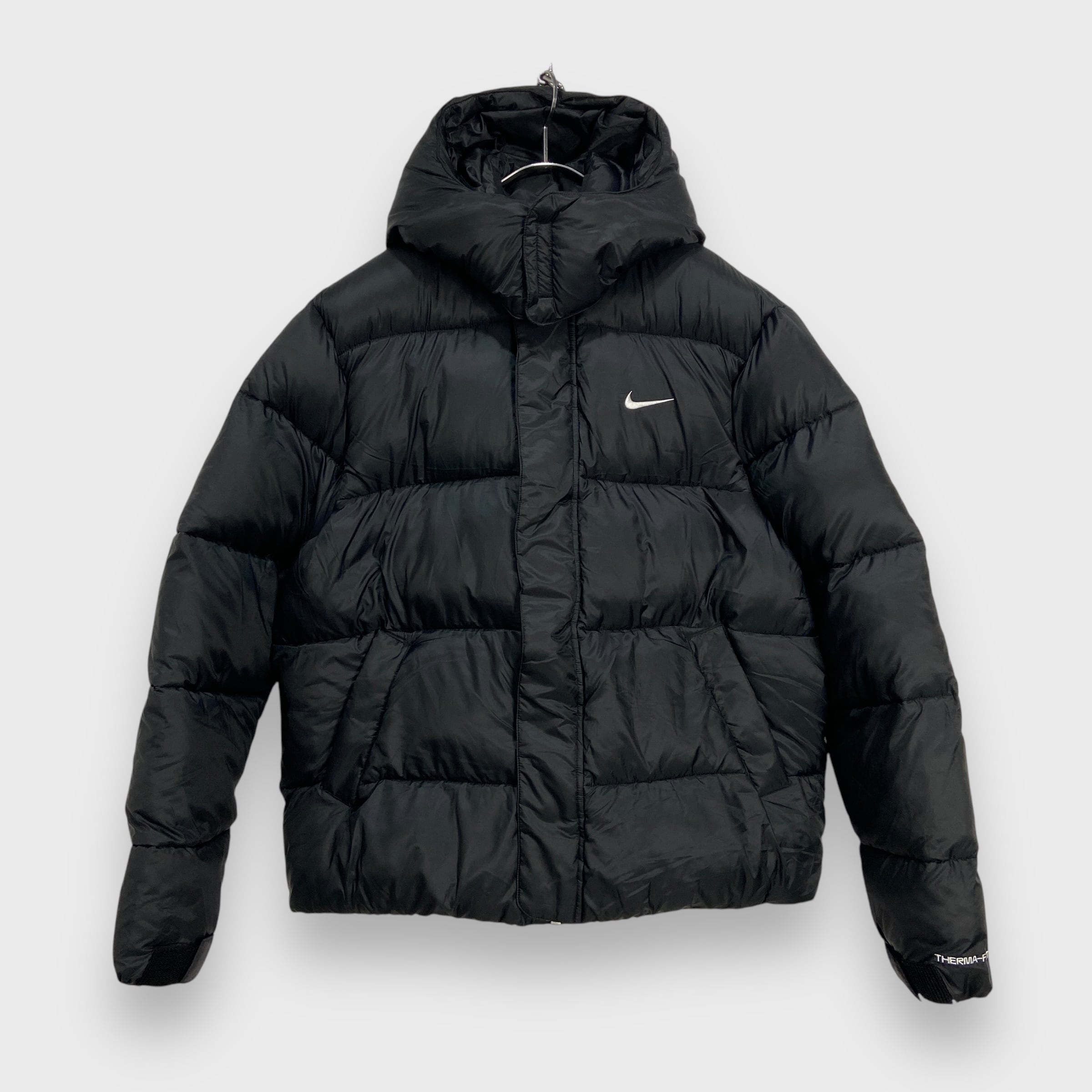 新品 NIKE 中綿ダウンジャケット パファージャケット 黒 M フード着脱