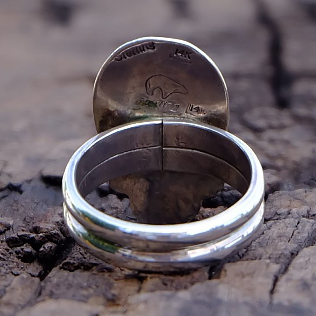 ナバホ族・ R.B【ランニング・ベアー】ココペリターコイズリング