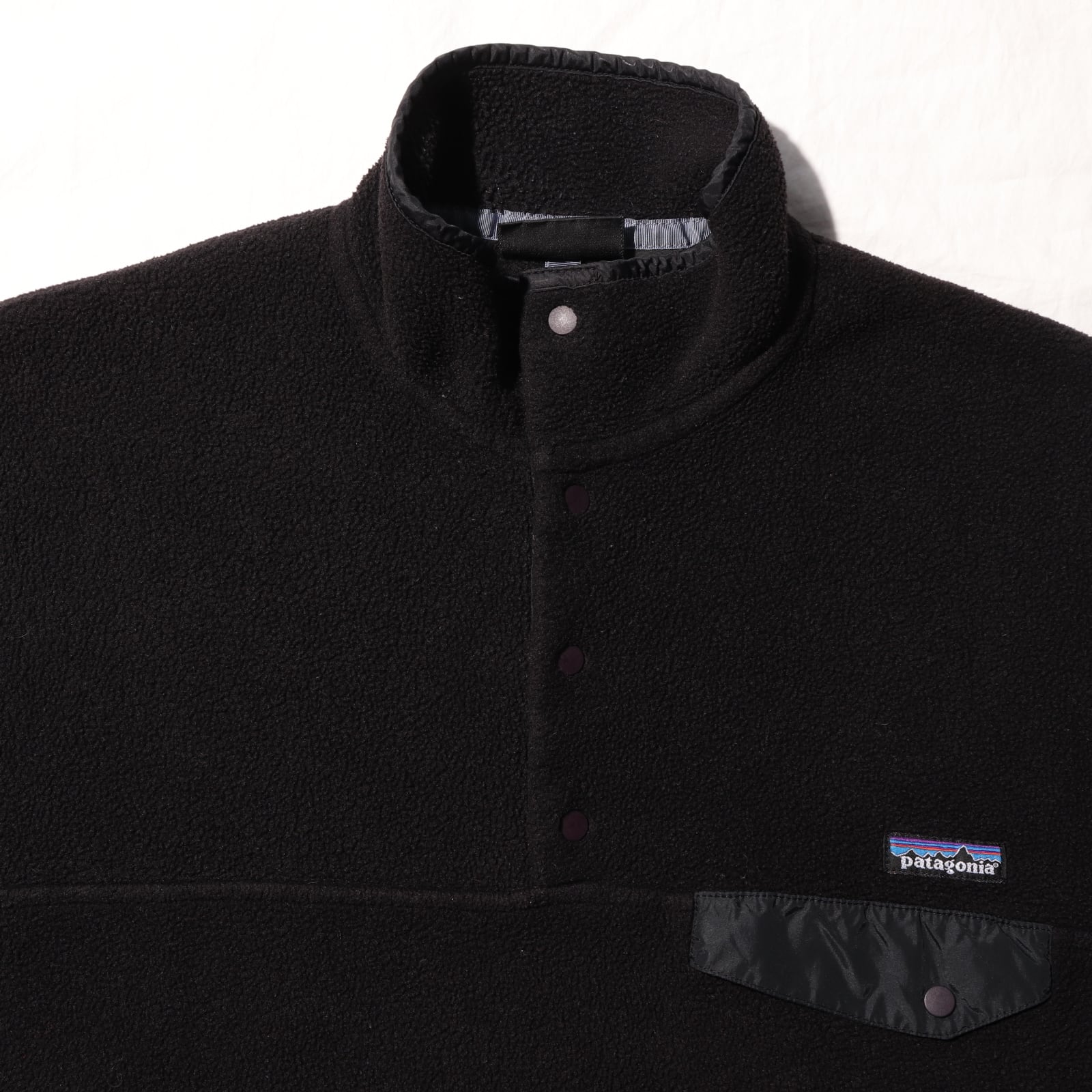 美品 M 黒×黒 USA 01年 シンチラスナップT Patagonia パタゴニア