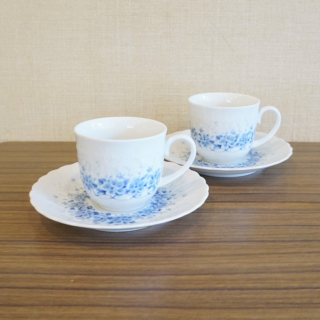 HOYA 青い花柄のカップ＆ソーサー2客セット | 純喫茶家具の村田商會