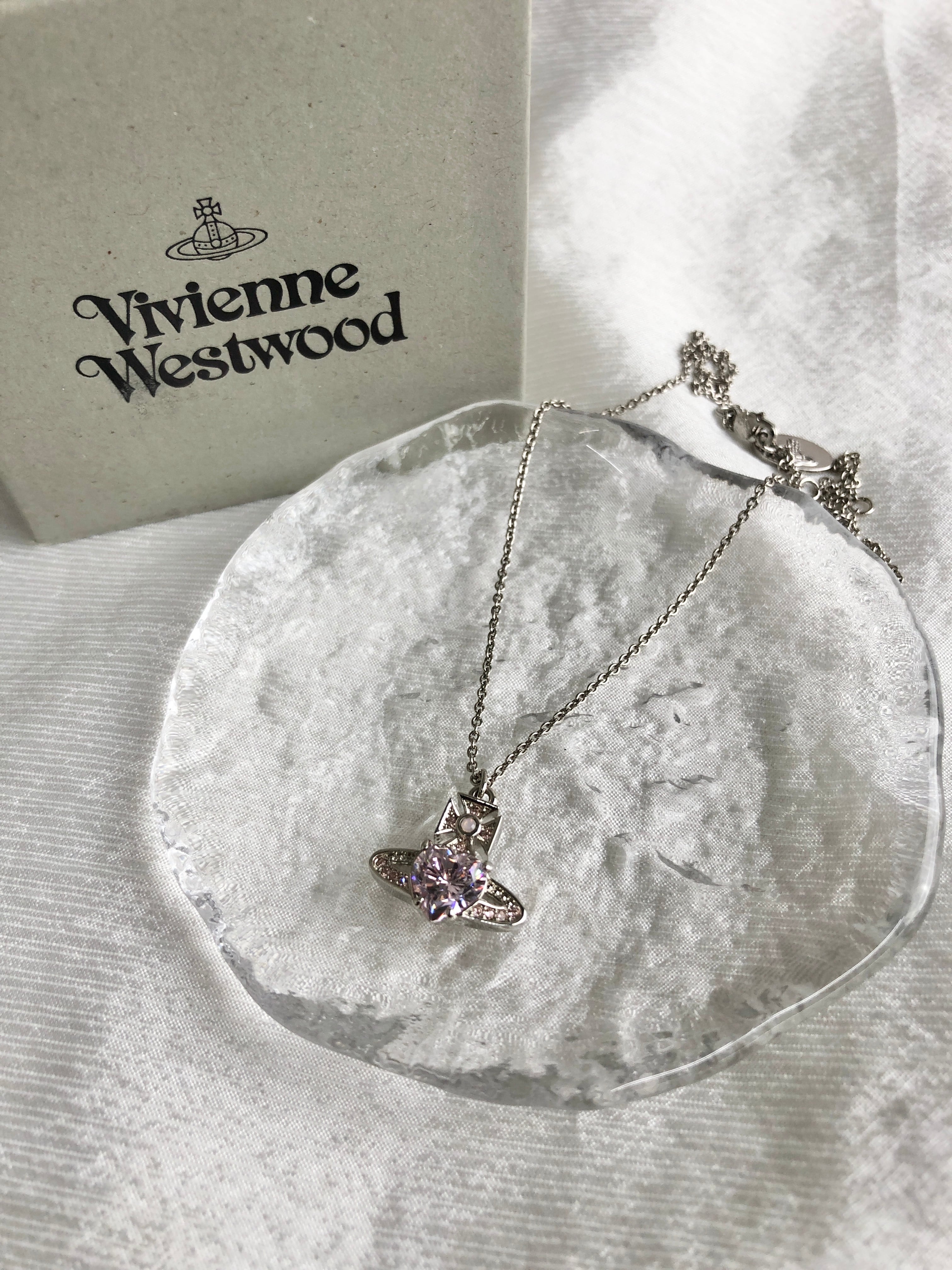 Vivienne Westwood ヴィヴィアンウエストウッド ネックレス オーブ