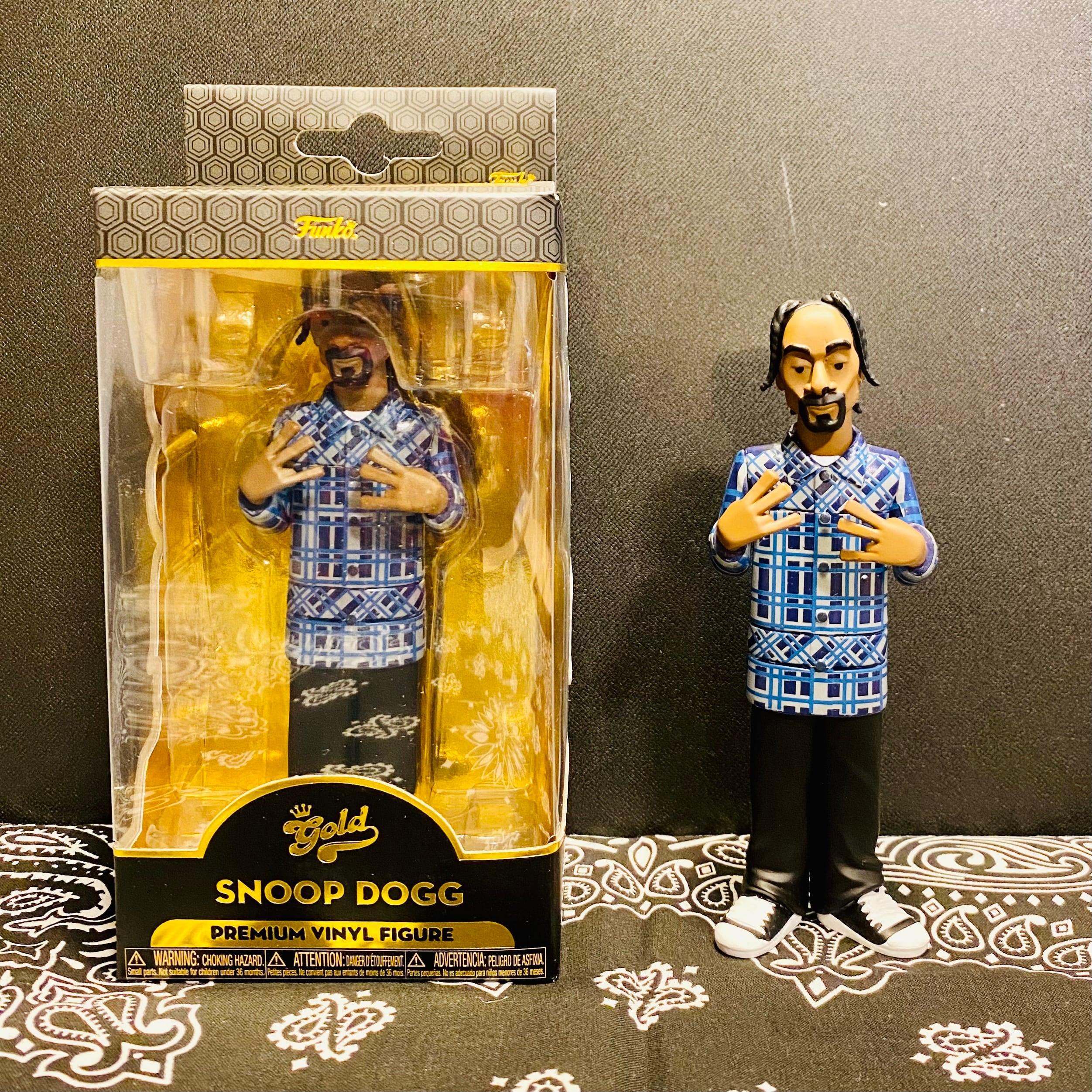 FUNKO GOLD 5” PREMIUM VINYL FIGURE SNOOP DOGG | Oops!!