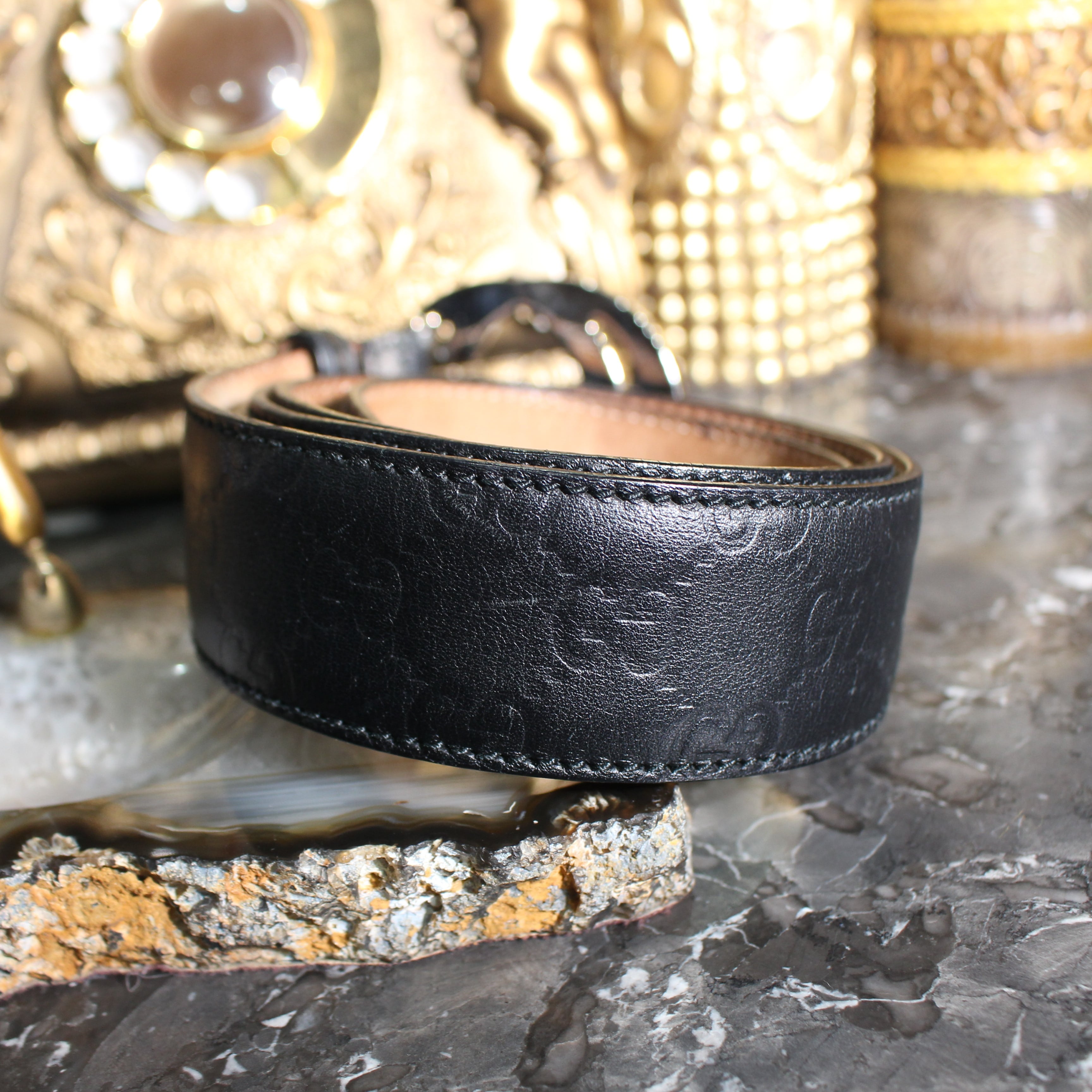GUCCI GG PATTERNED EMBOSSED LOGO BUCKLE LEATHER BELT/グッチGG柄型