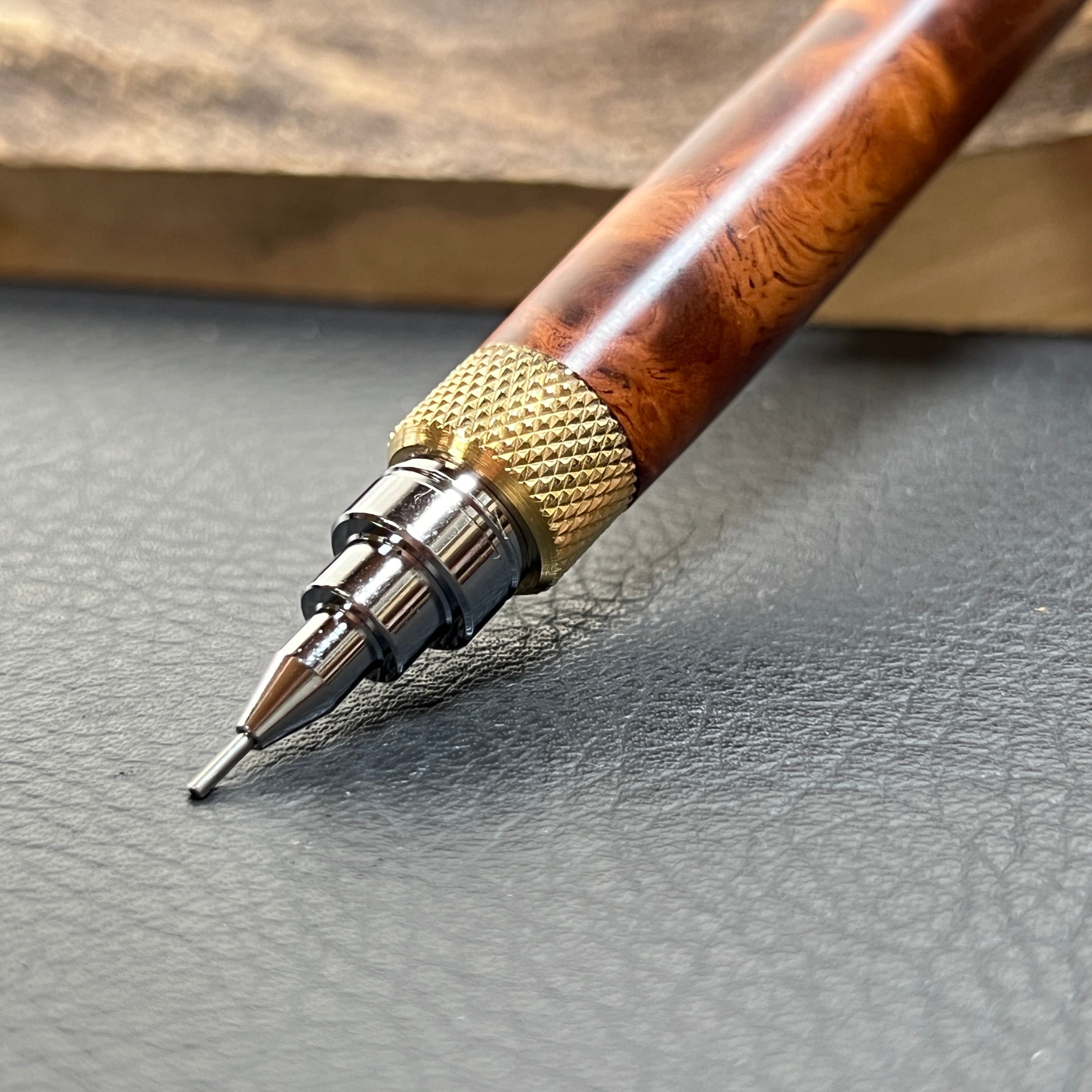 37花梨瘤源平柄濃色 木製シャーペン 最強低重心 ローレット 真鍮