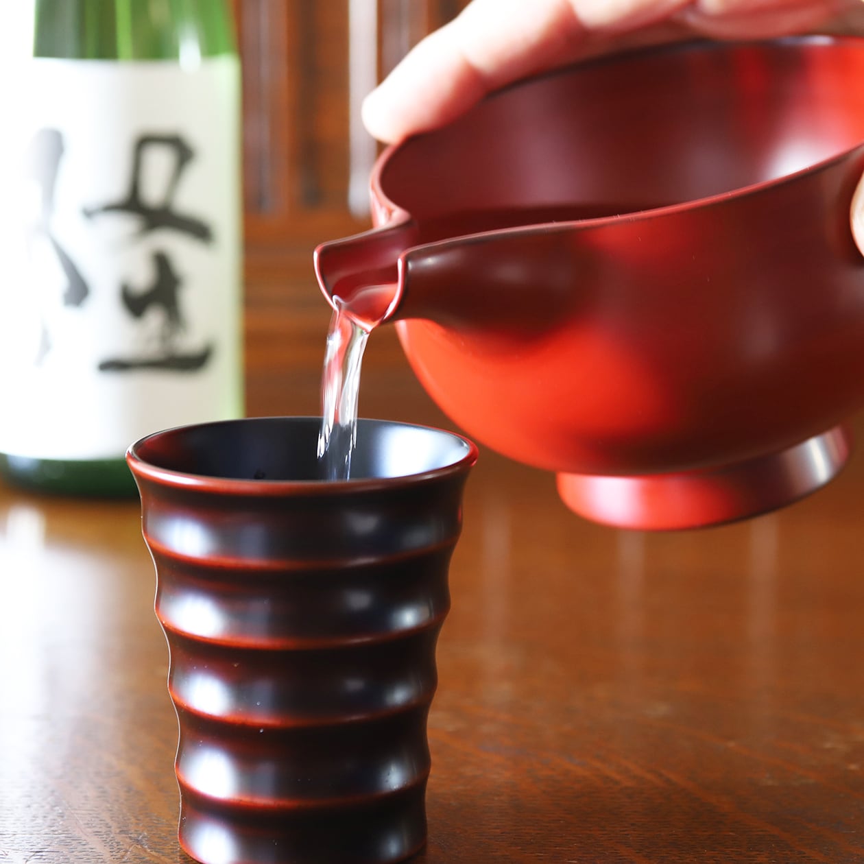 日本酒を注いだり、麺つゆを入れたり。日々の生活に使える極上の道具