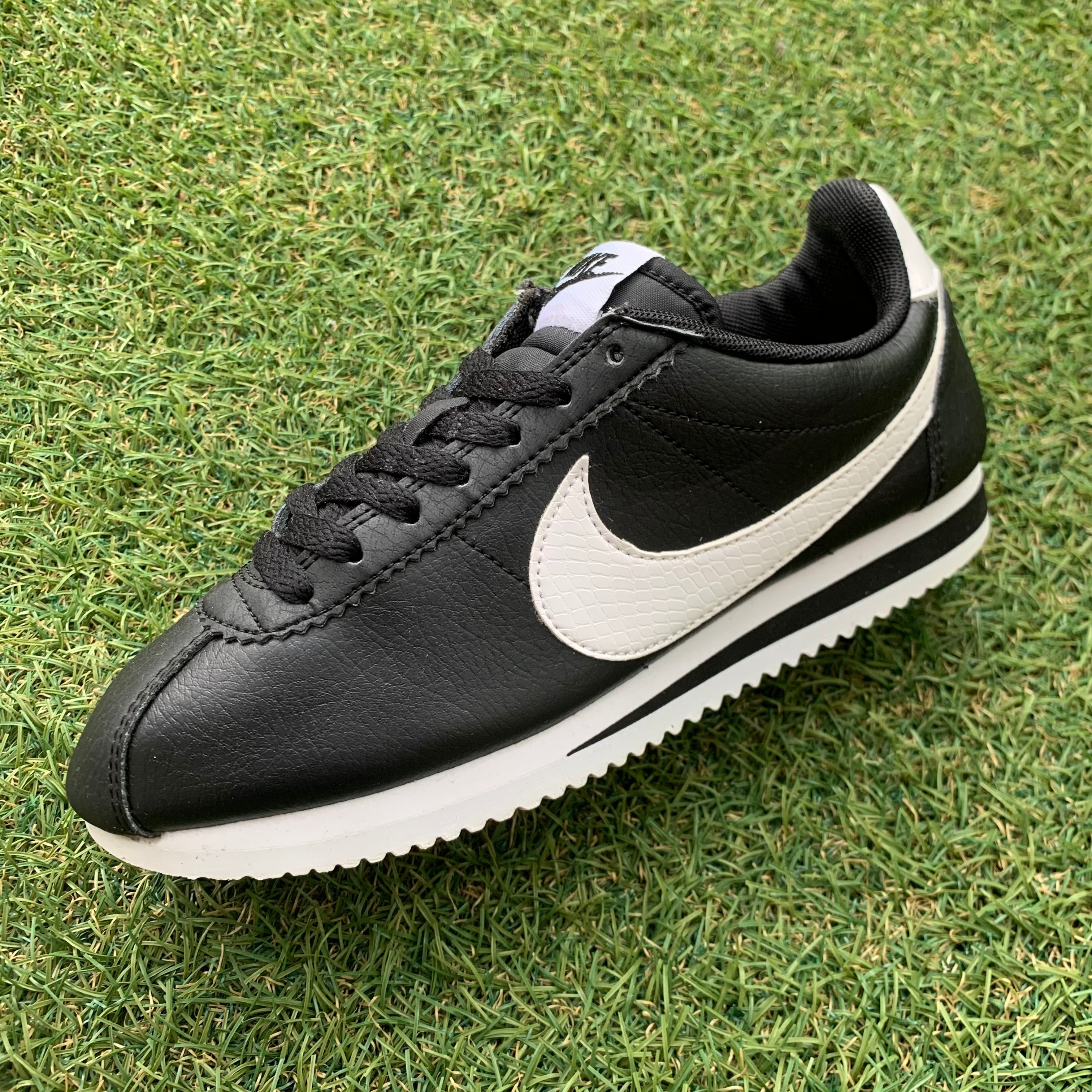 NIKE CLASSIC CORTEZ LEATHER ナイキ クラシックコルテッツ レザー