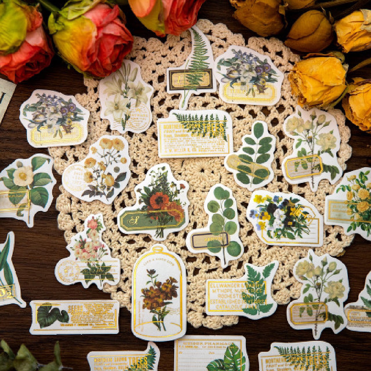 再入荷】コラージュ素材 シール ステッカー 箔押 4種類 60枚入 天体