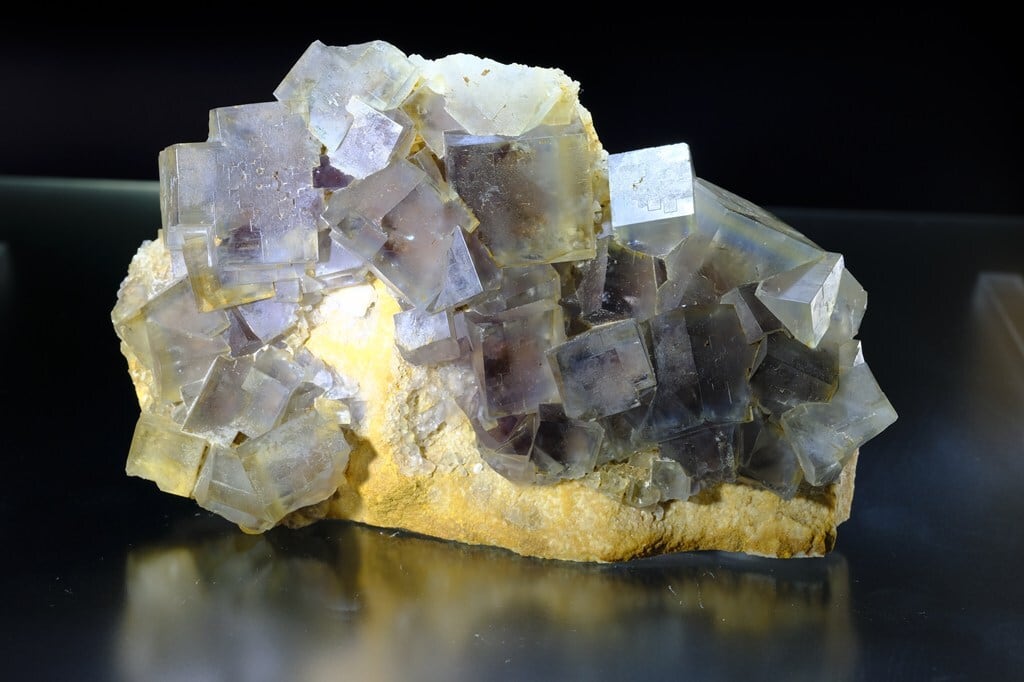 蛍石 フランス La Barre Mine 母岩付き | Supernova Crystal