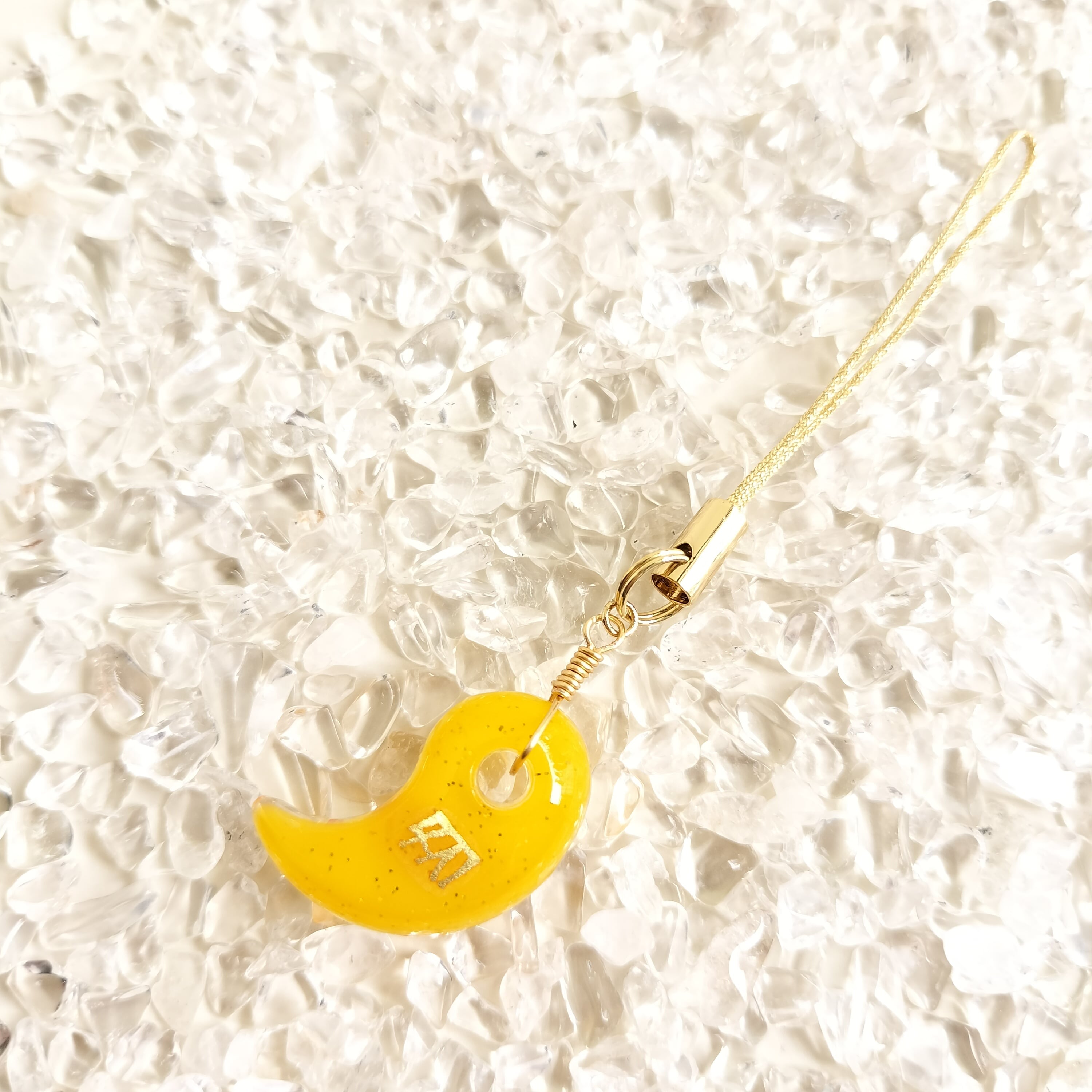 金山.財を手に入れる亀良い方向へ導く勾玉オルゴナイト 金山.財を手に