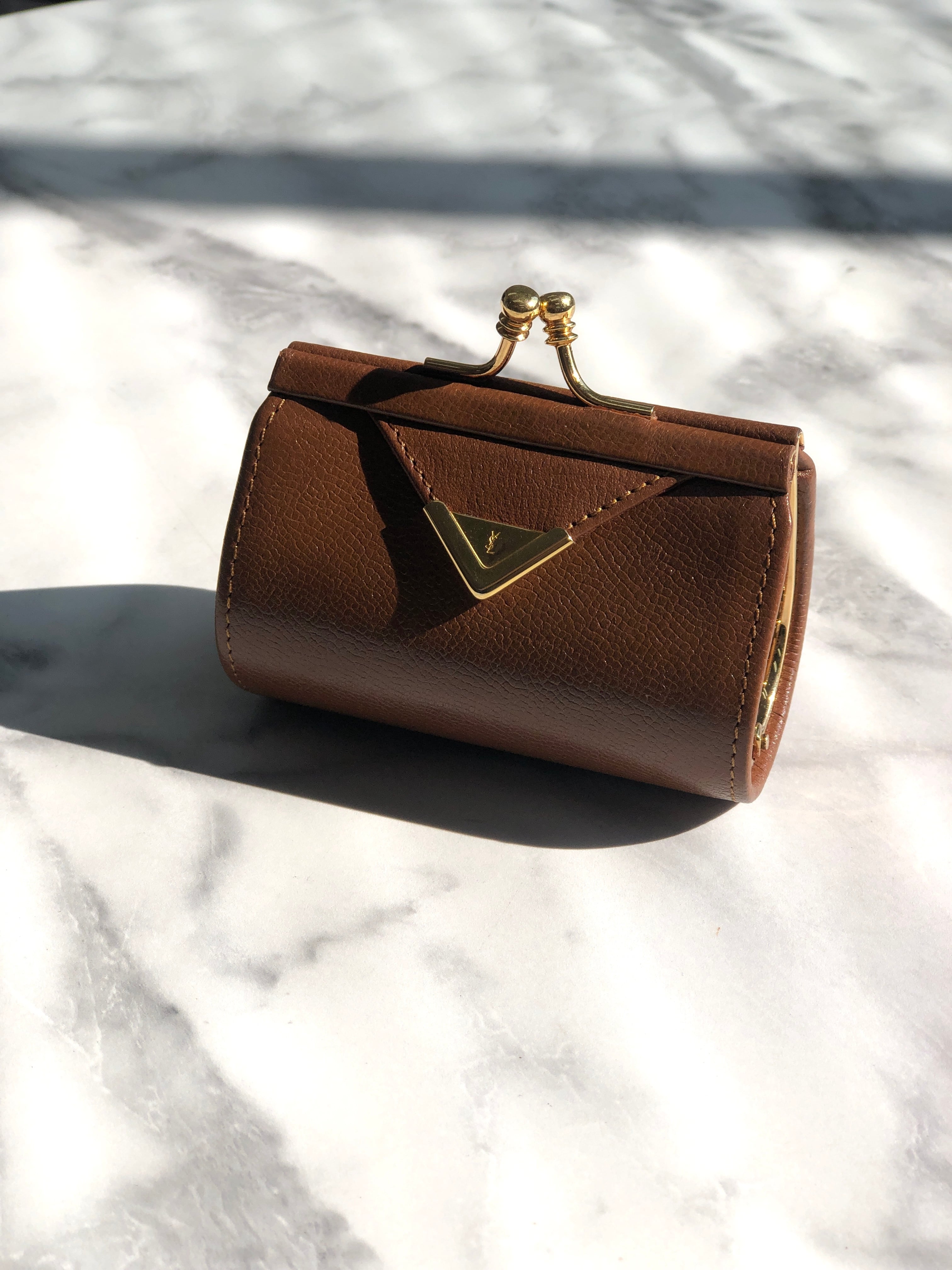 Yves Saint Laurent イヴ・サンローラン YSLロゴ レザー がま口 財布