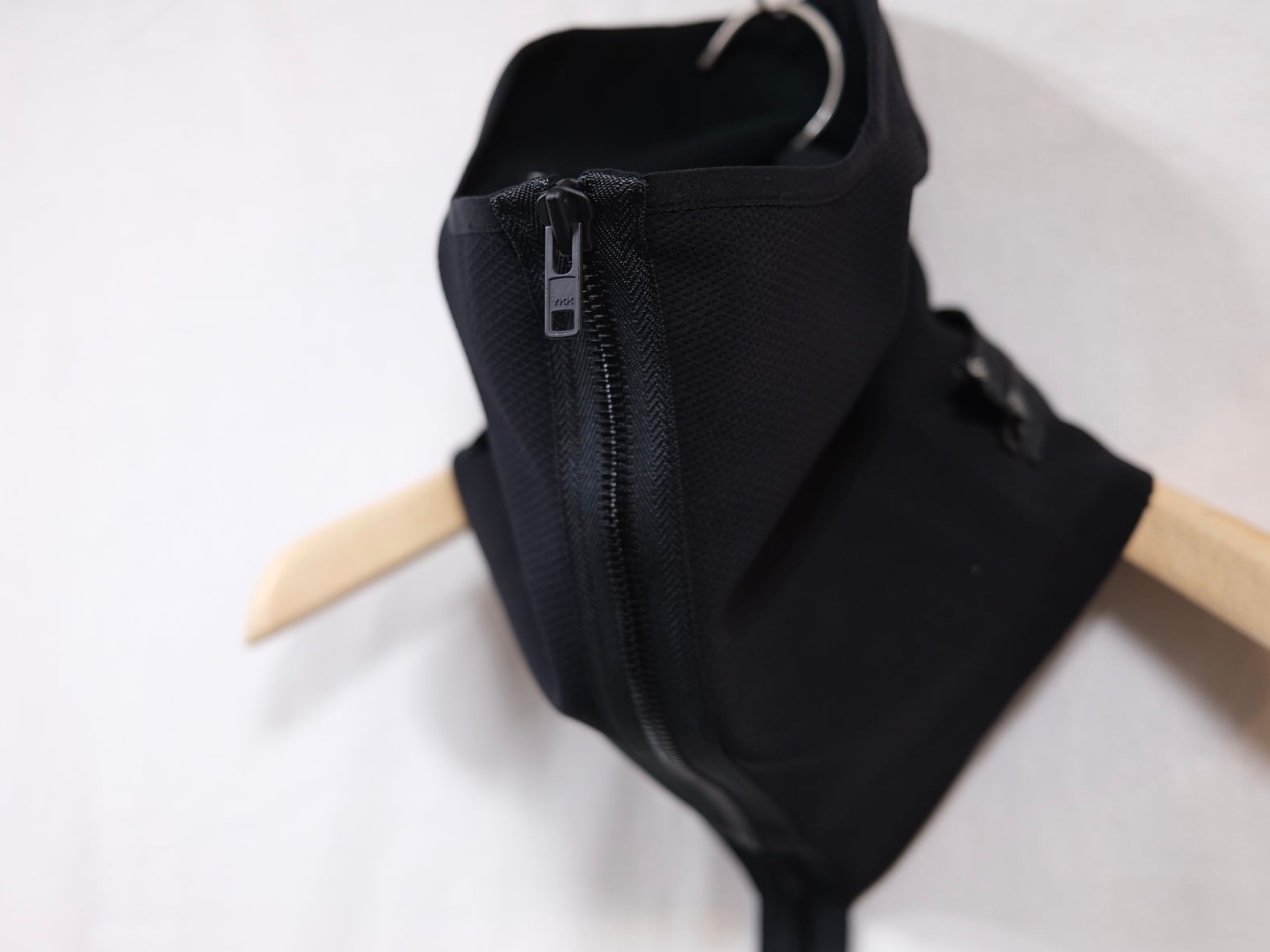 ACRONYM”NG4-SS/MODULAR ZIPPERED SCHOELLER 3X DRY WB-400 NECK