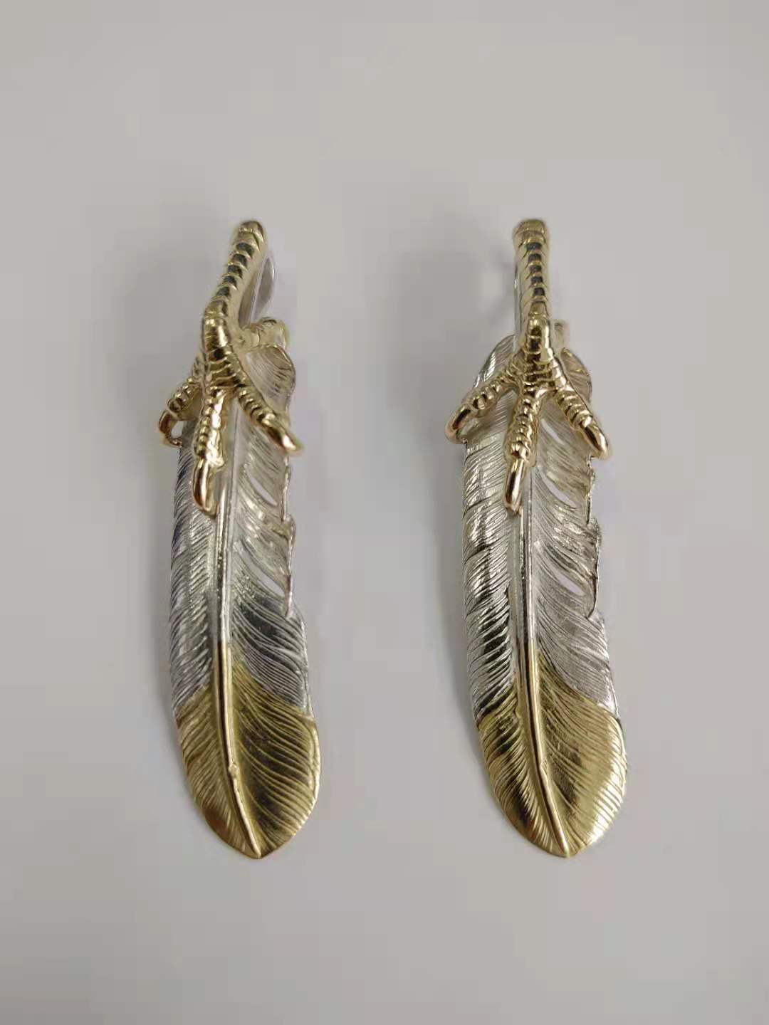 ゴローズ 金爪先金特大フェザー左向き | 西日暮里駅にあるブランド