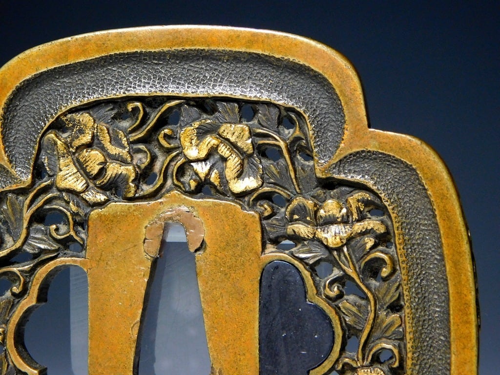 真鍮地牡丹唐草透鍔 平戸（国重） 江戸時代中期 保存刀装具 | 松風刀装