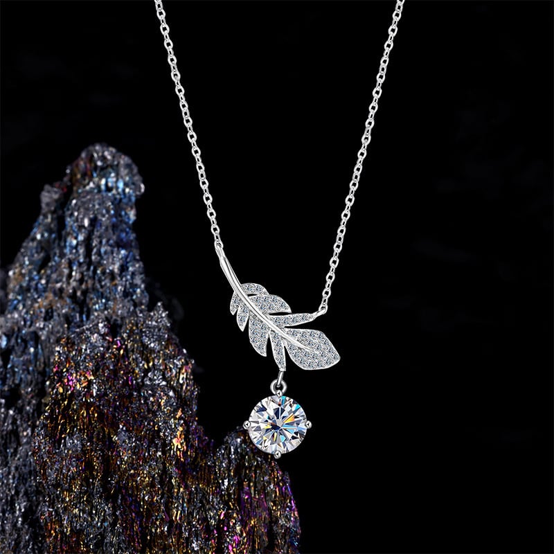 100% S925シルバーネックレス フェザーモチーフ モアサナイト石 | H₂O