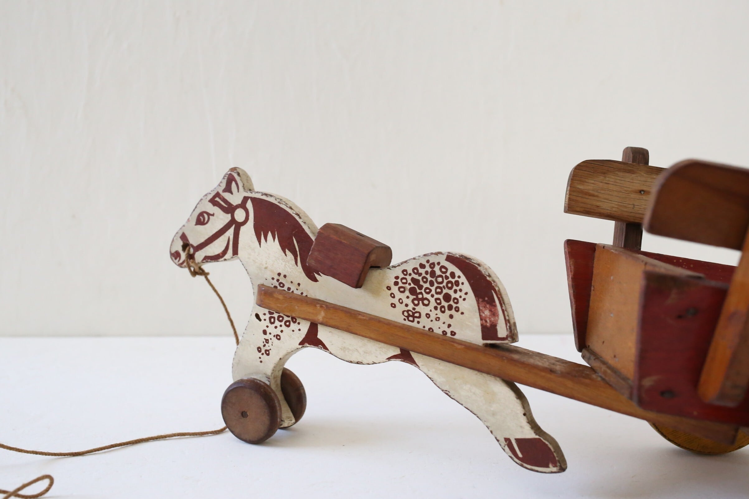 フランス アンティーク ヴィンテージ おもちゃ 大きめの木製の馬車 N