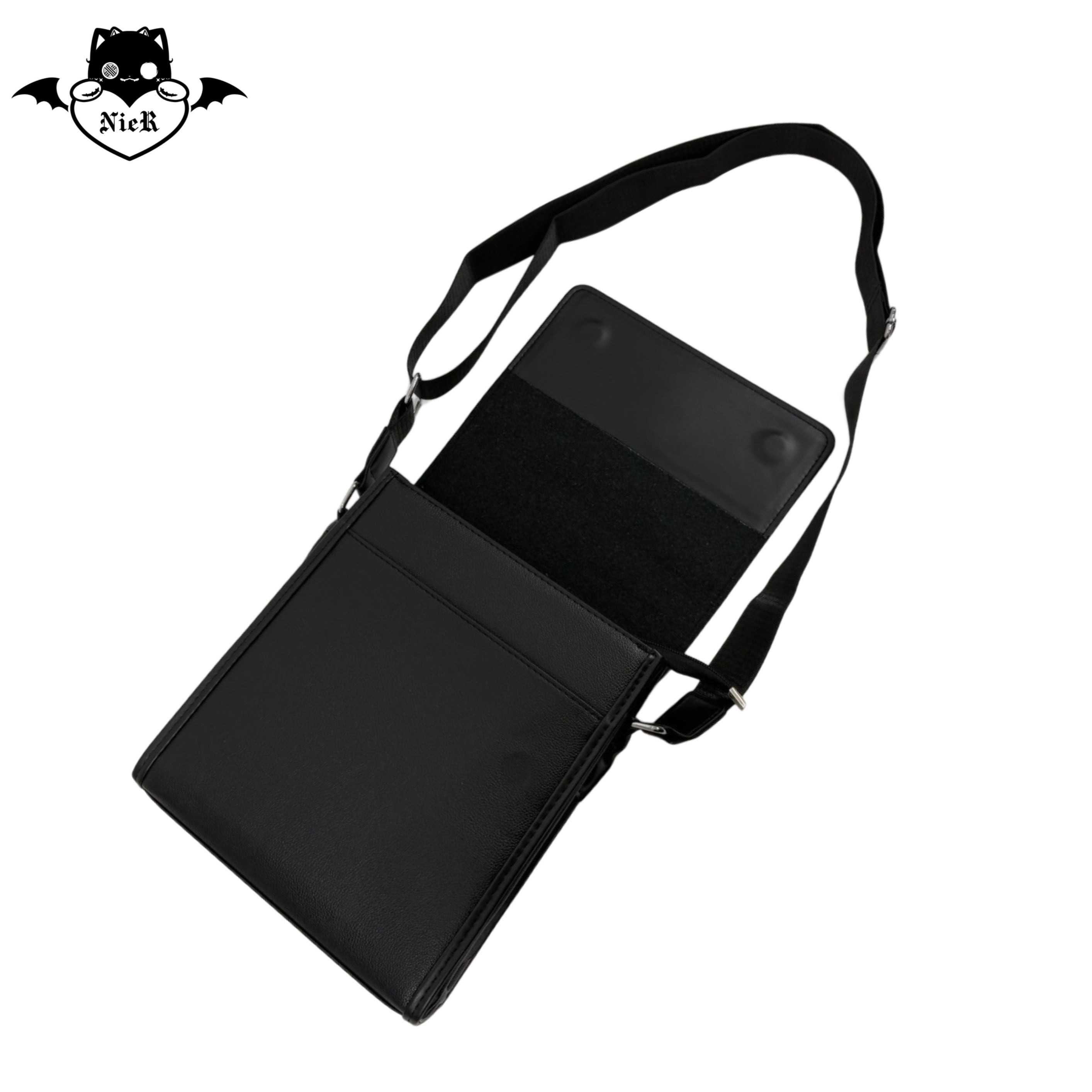 NIER MULTI-POCKET FLAP SHOULDER BAG【ロゴプレート付き】 | NIER