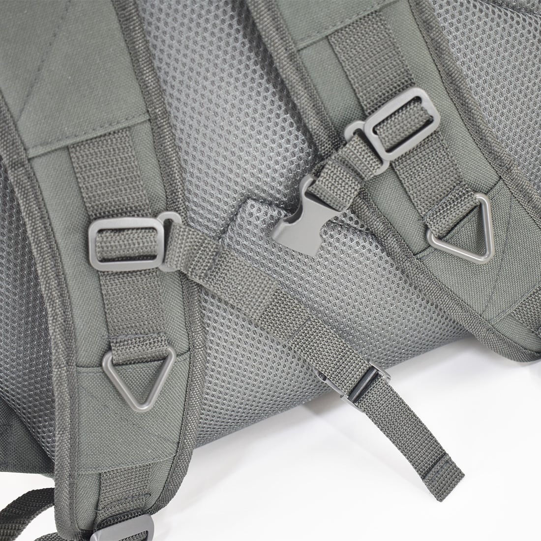 Tripled Decker Back Pack：ダークグレー | stunna