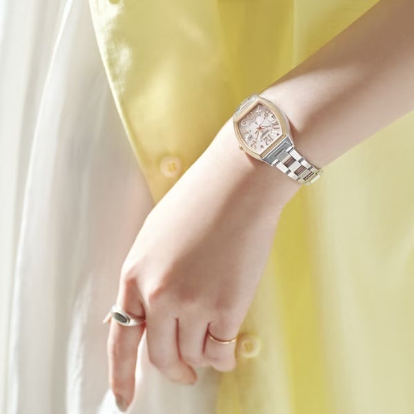 SEIKO セイコー LUKIA ルキア SSVW214 ソーラー電波 ピンク色文字盤