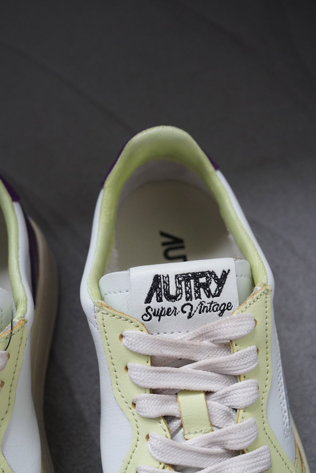 AUTRY / SUPER VINTAGE MEDALIST | LA VILLA ROUGE