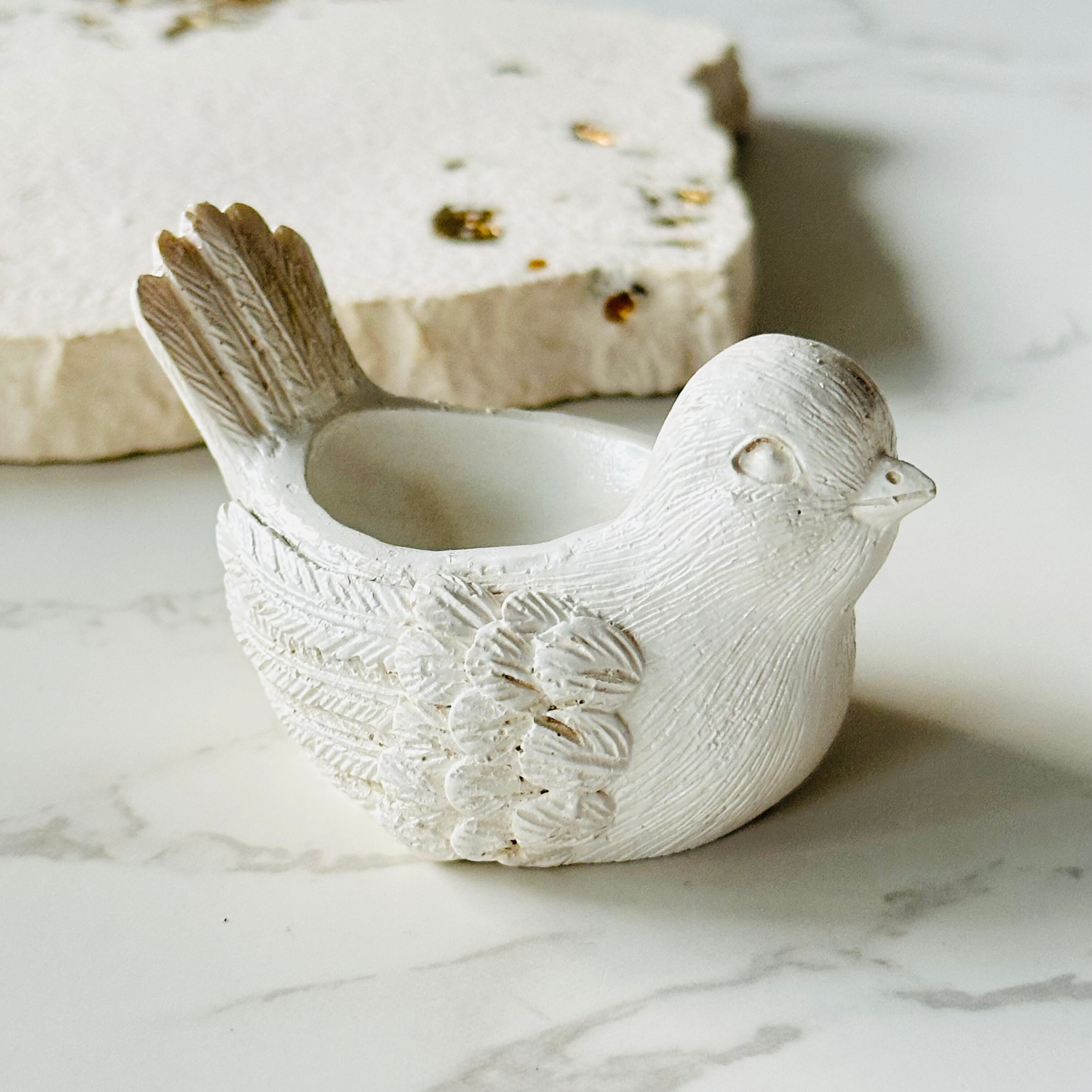 天然石スフィア台｜可愛い鳥モチーフインテリア台座（ホワイト