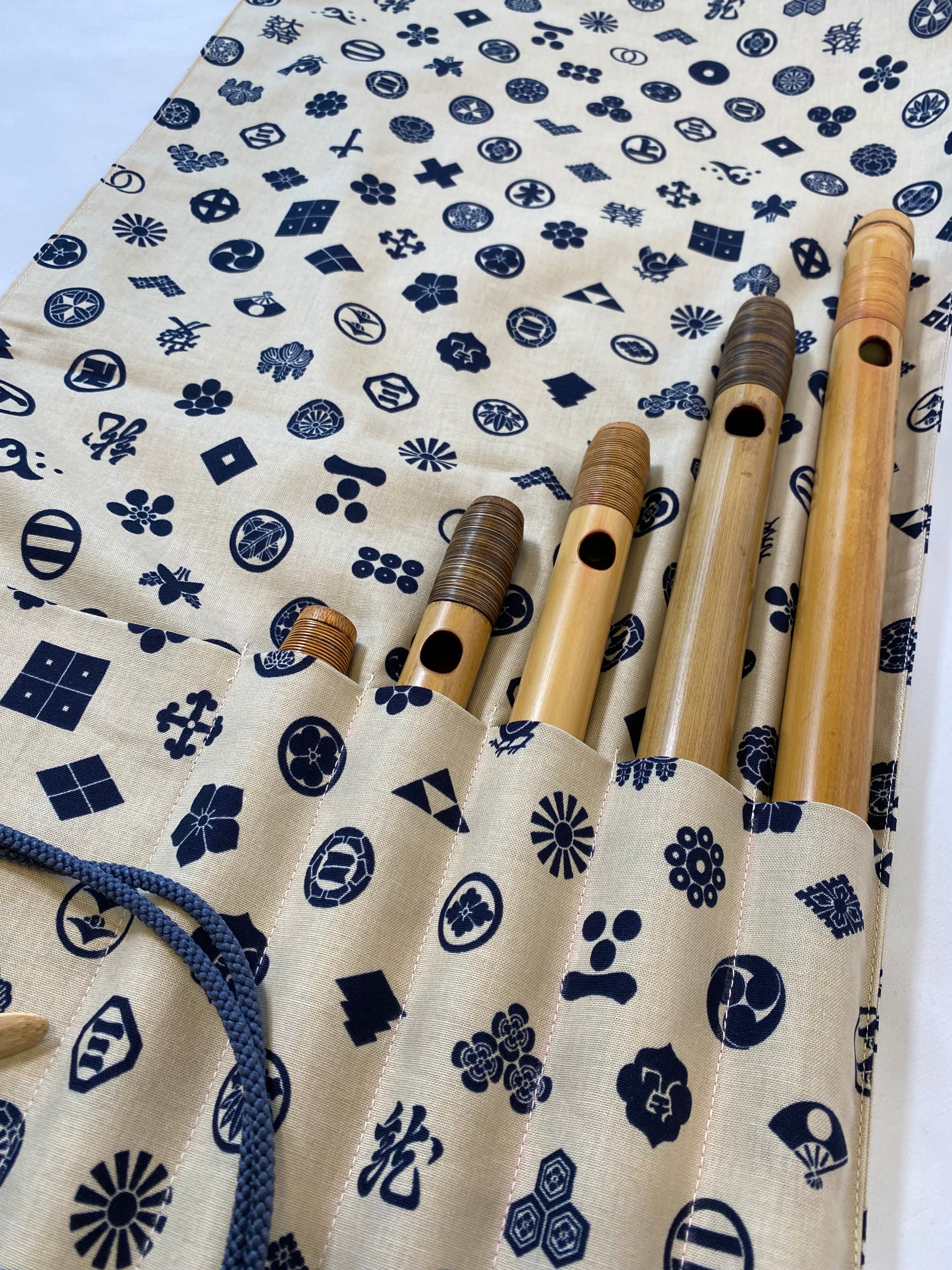 オリジナル篠笛袋5本入れ【家紋】 | 秋吉沙羅 OFFICIAL ONLINE SHOP