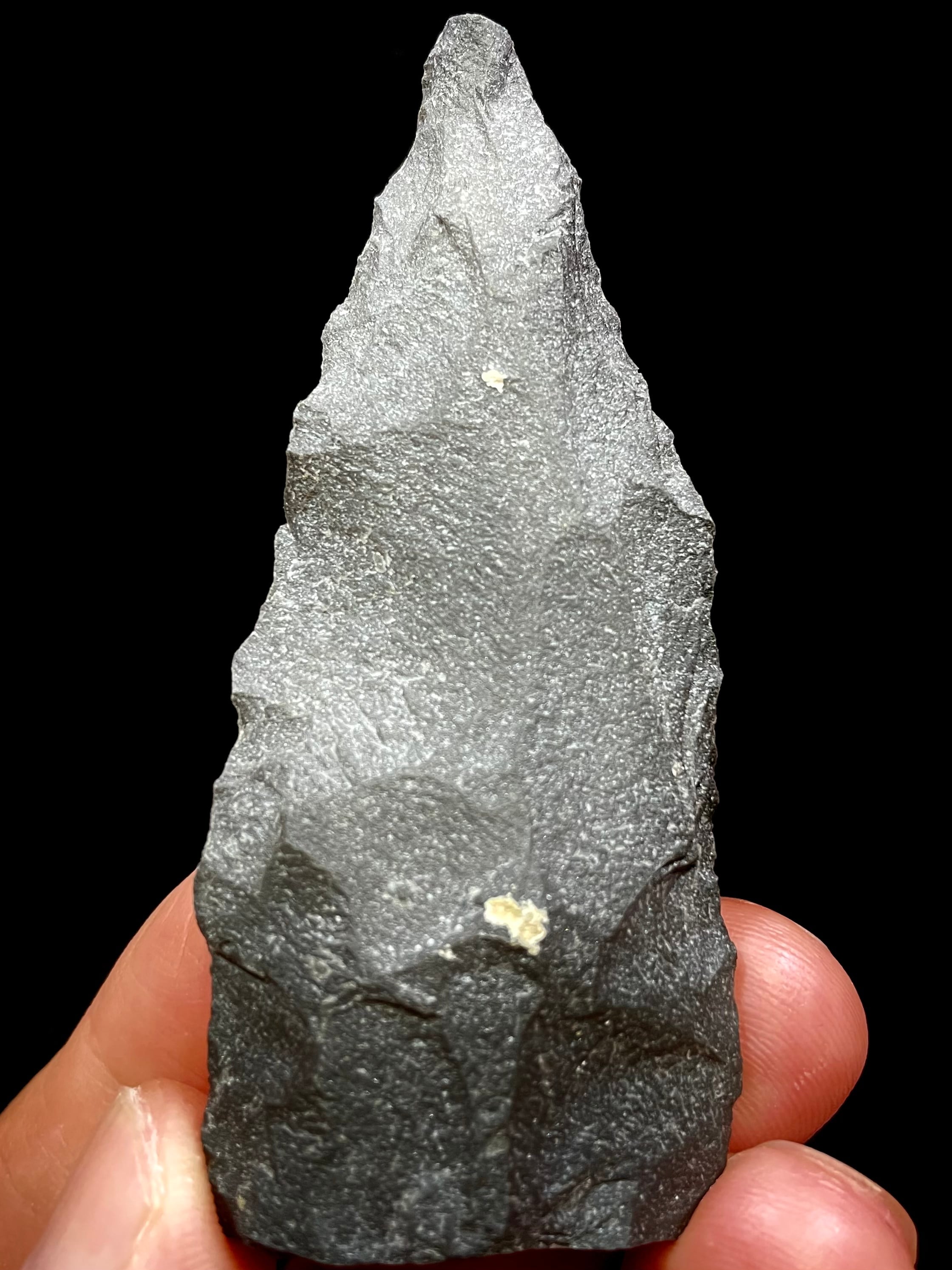 15) サヌカイト(石器加工) | レムリアの太陽