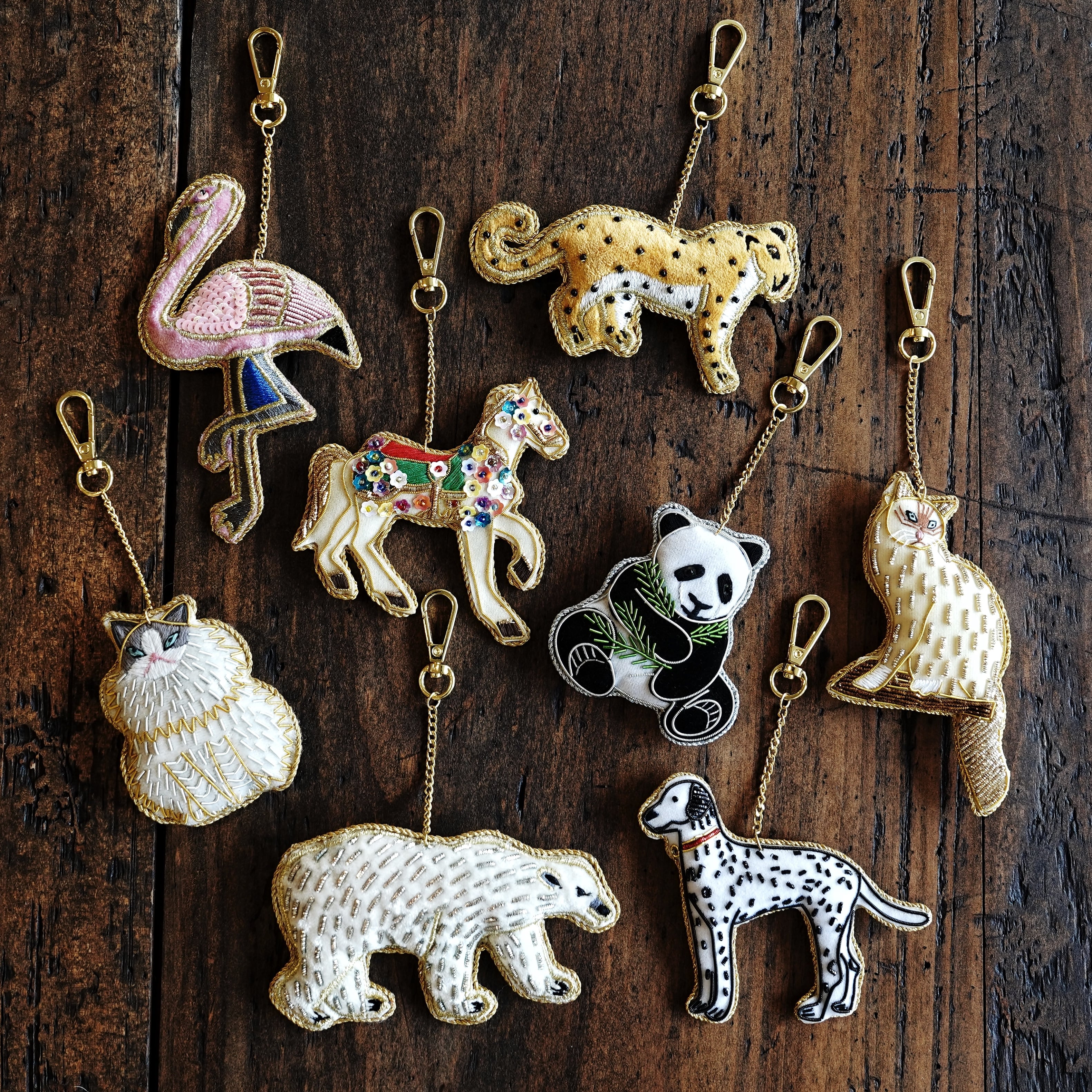 ザリ刺繍バッグチャーム ホワイトホース | Sweet Things