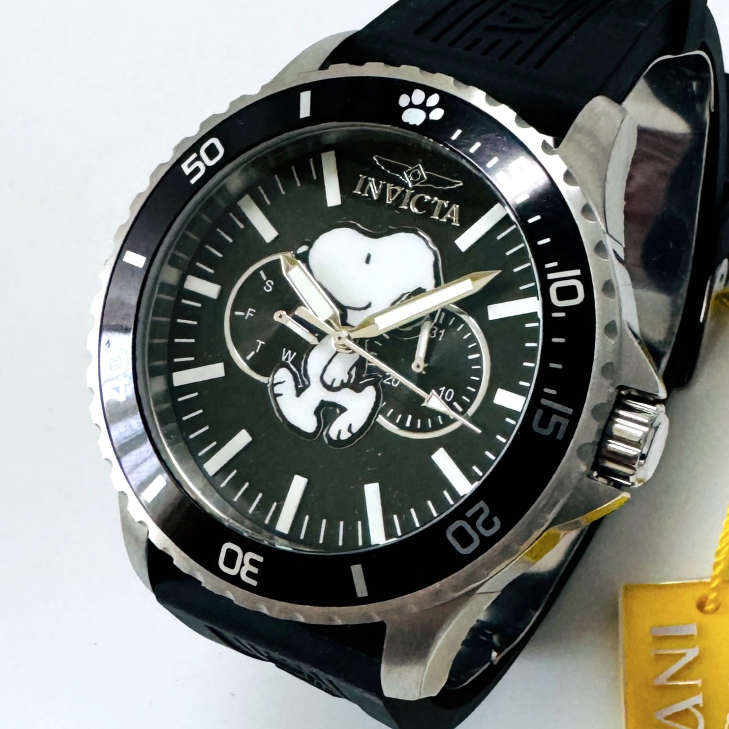 新品】インビクタ/腕時計/スヌーピー/ダイバー/防水100m/カレンダー