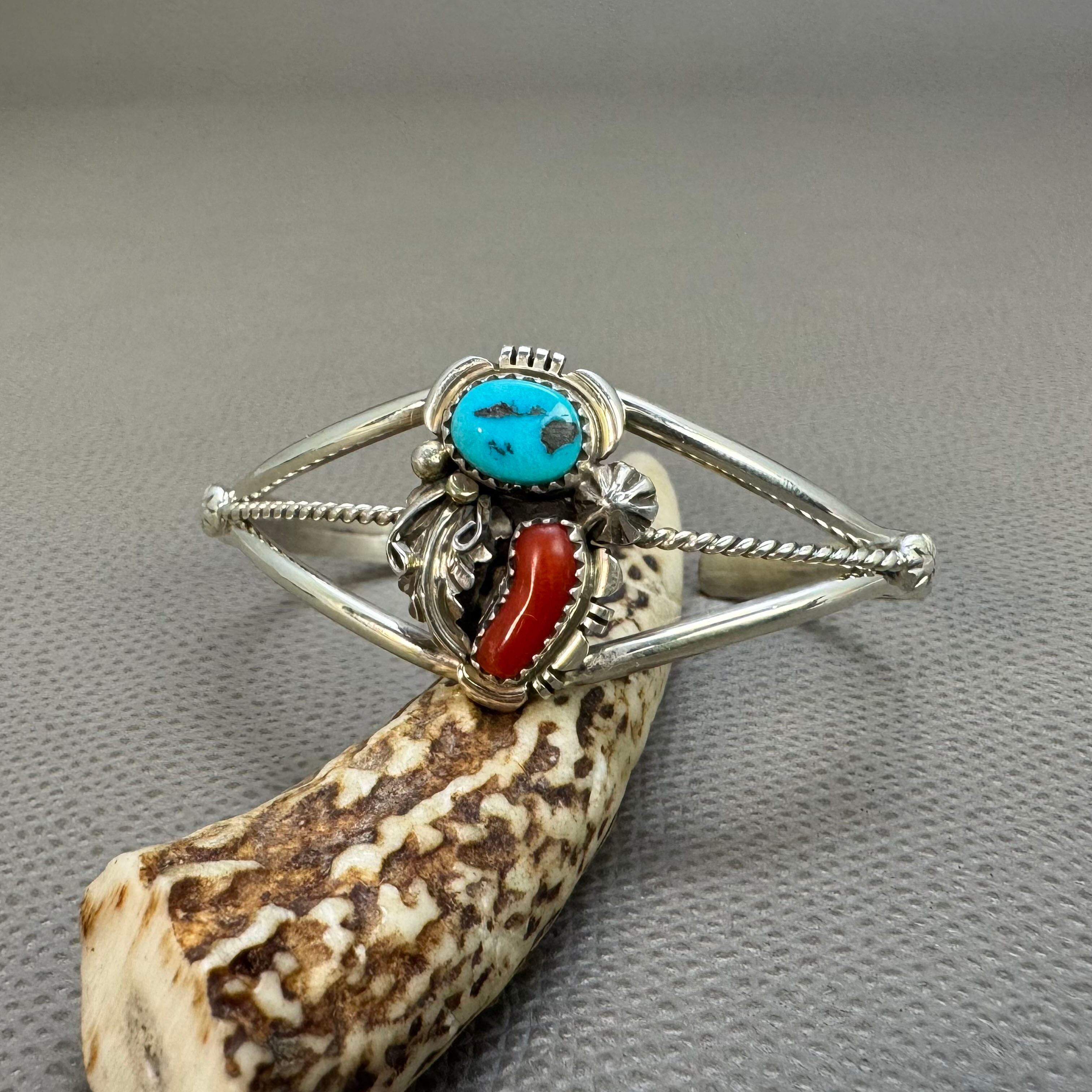 NAVAJO（ナバホ）族 Leon Martinez作 ターコイズマウンテンバングル