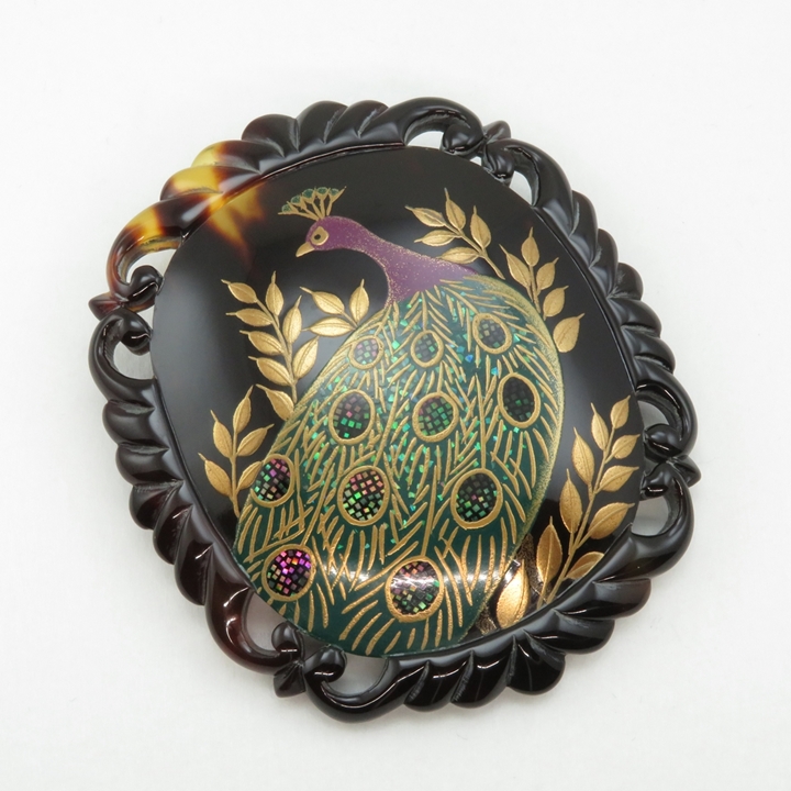 鼈甲 ブローチ 螺鈿蒔絵 孔雀 ペンダント兼用 K18金具 べっ甲 本鼈甲