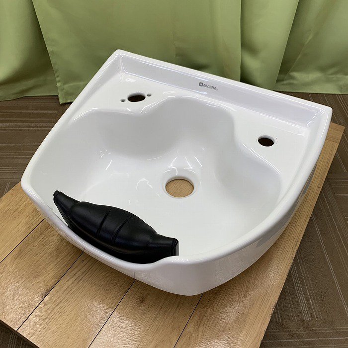 タカラベルモント シャンプーボール マジョリカポルトを入荷しました