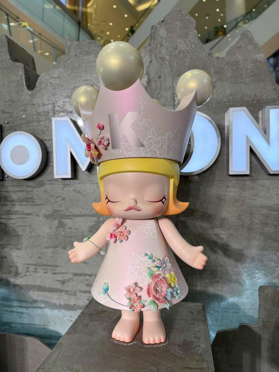 Molly Velvet Flower 400% POPMART CHÍNH HÃNG GIÁ TỐT